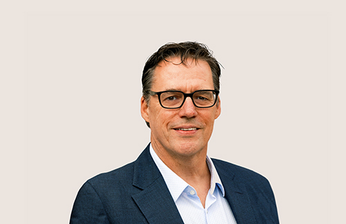 Ralf Bach tritt in Geschäftsführung der AVIA Payment Service GmbH (APS) ein.