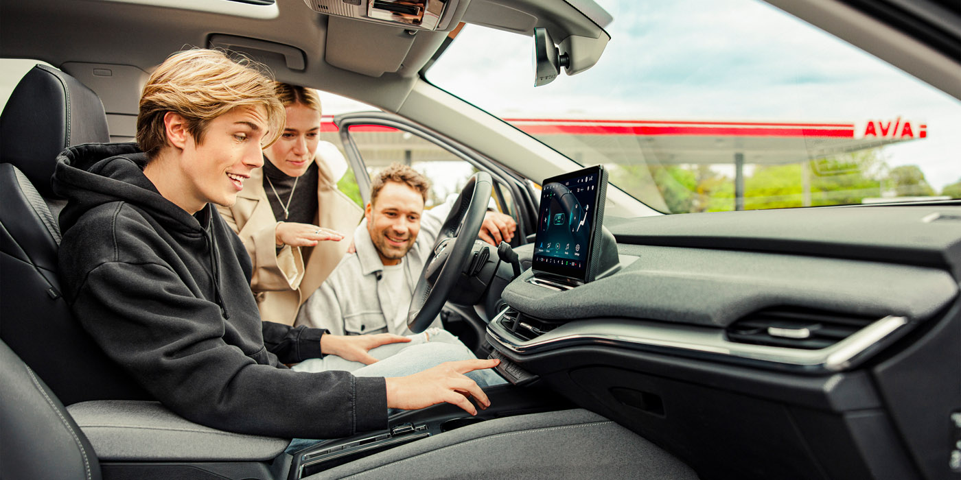 Junger Fahrer entdeckt Auto