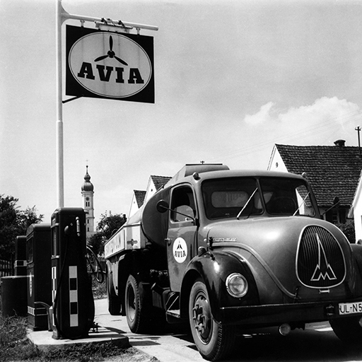 Gründung Deutsche AVIA Mineralöl-GmbH