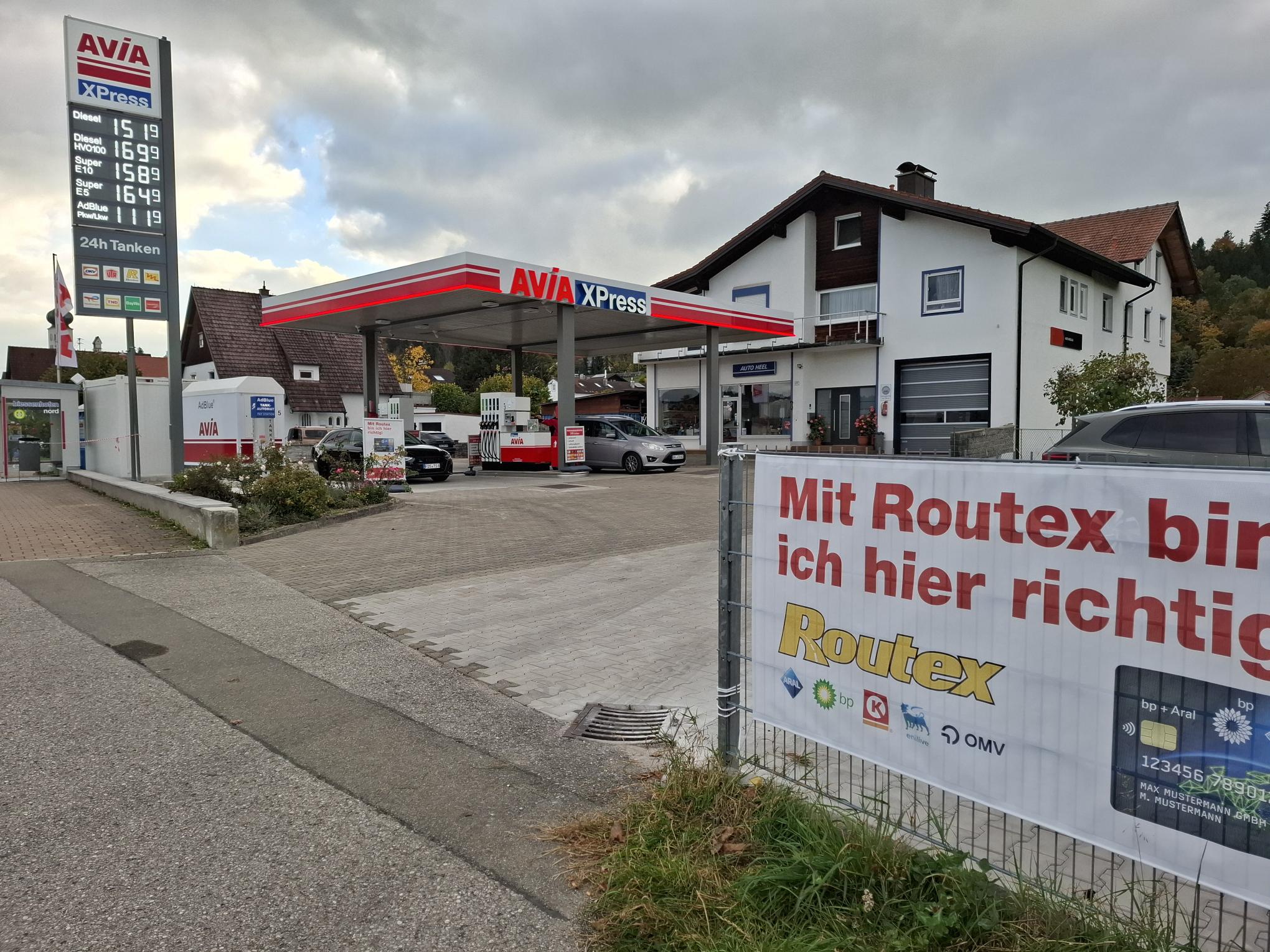 AVIA XPress Bild  1