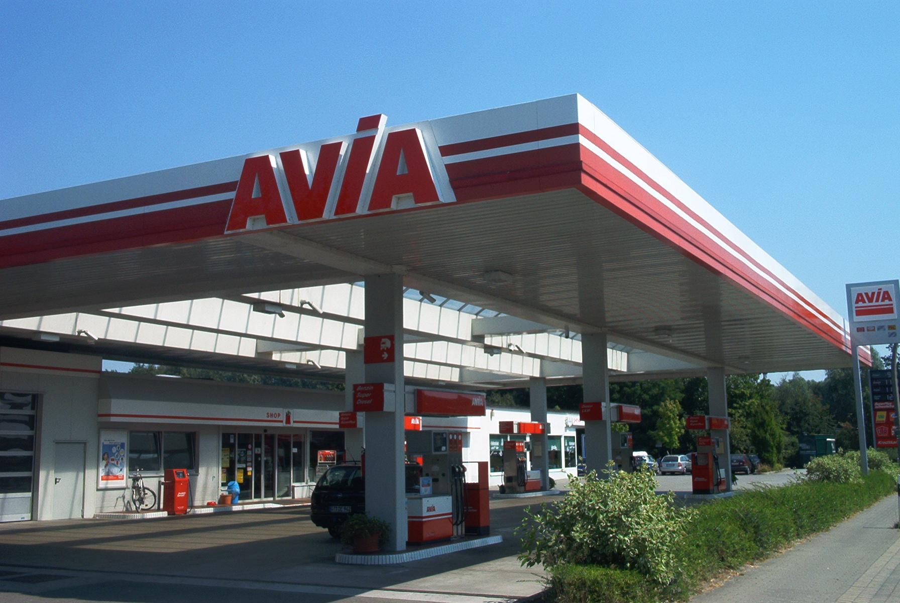 AVIA Tankstelle Bild  3