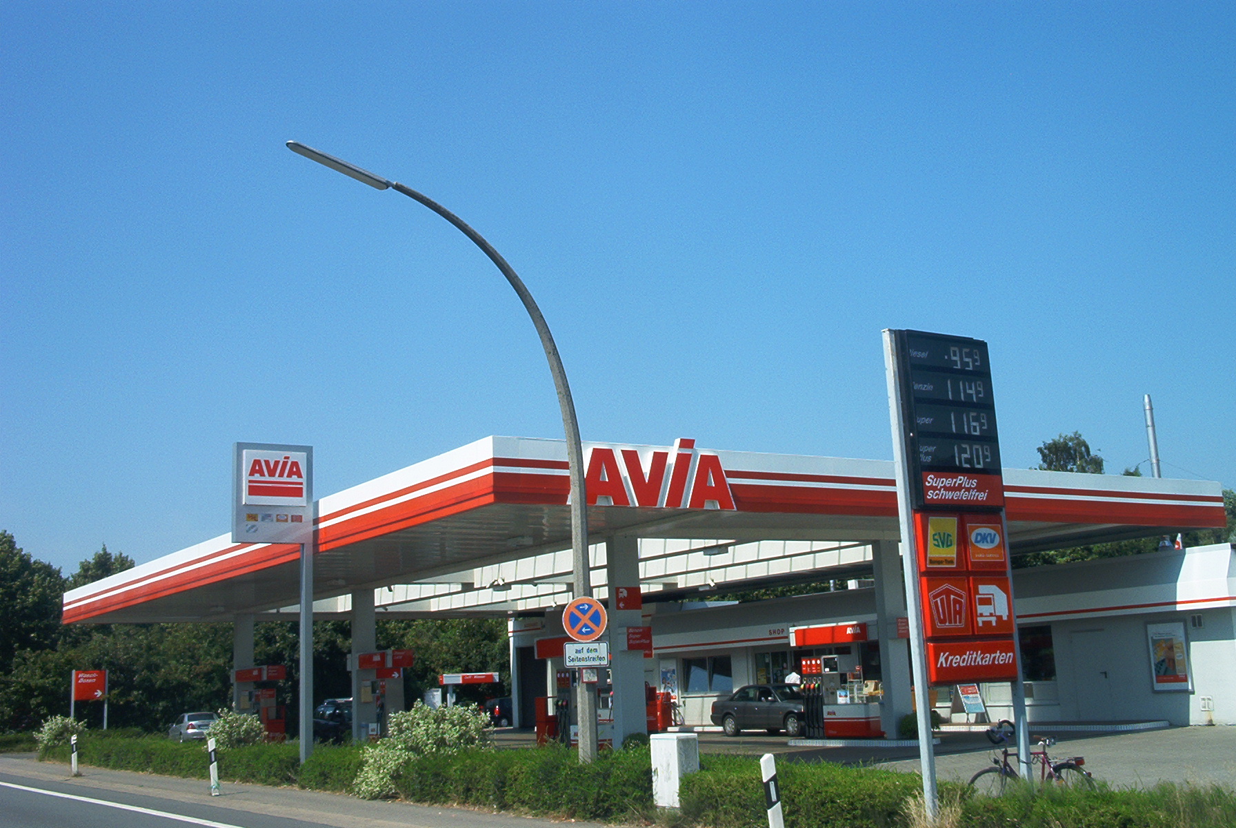 AVIA Tankstelle Bild  1