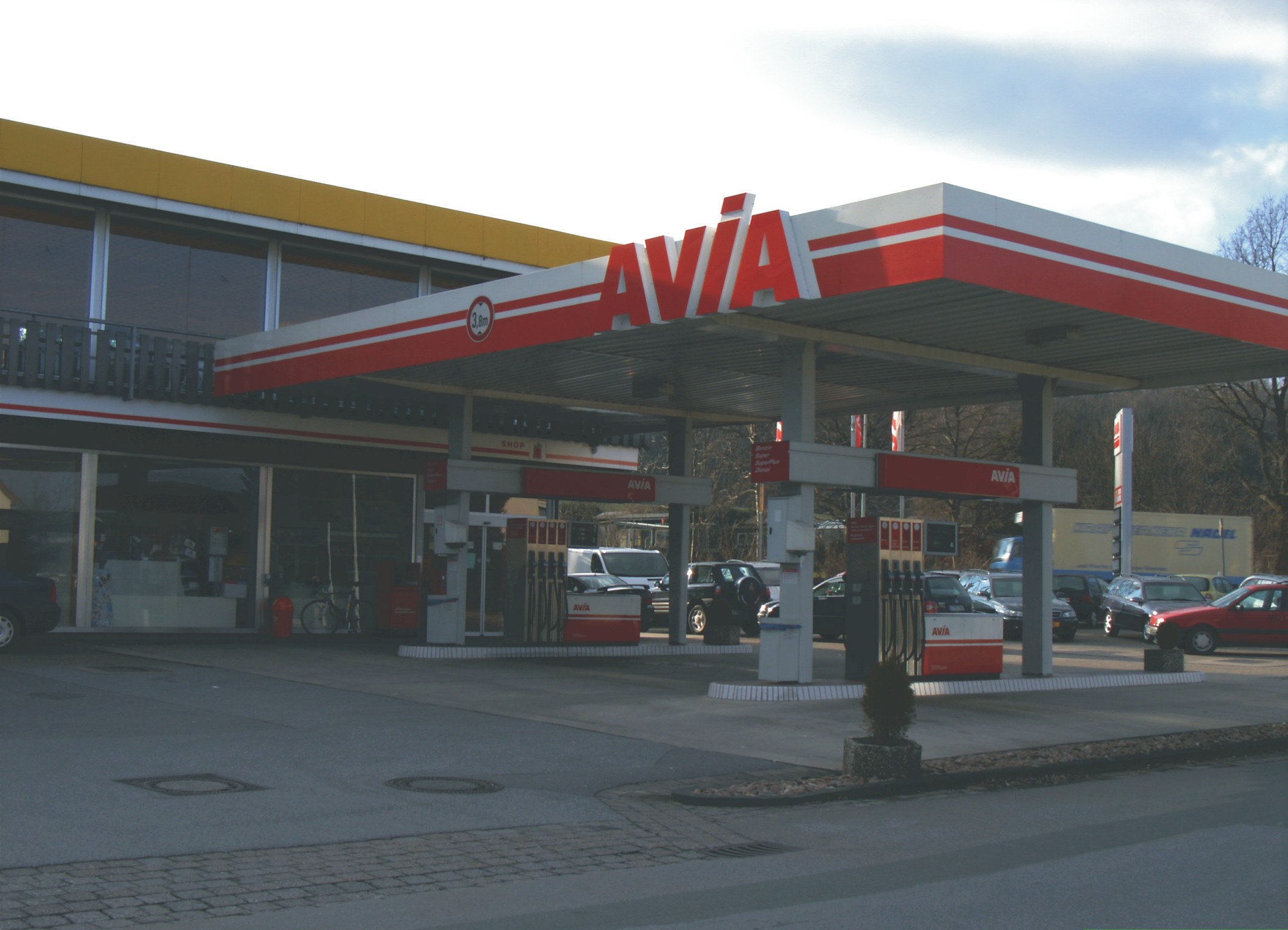 AVIA Tankstelle Bild  3