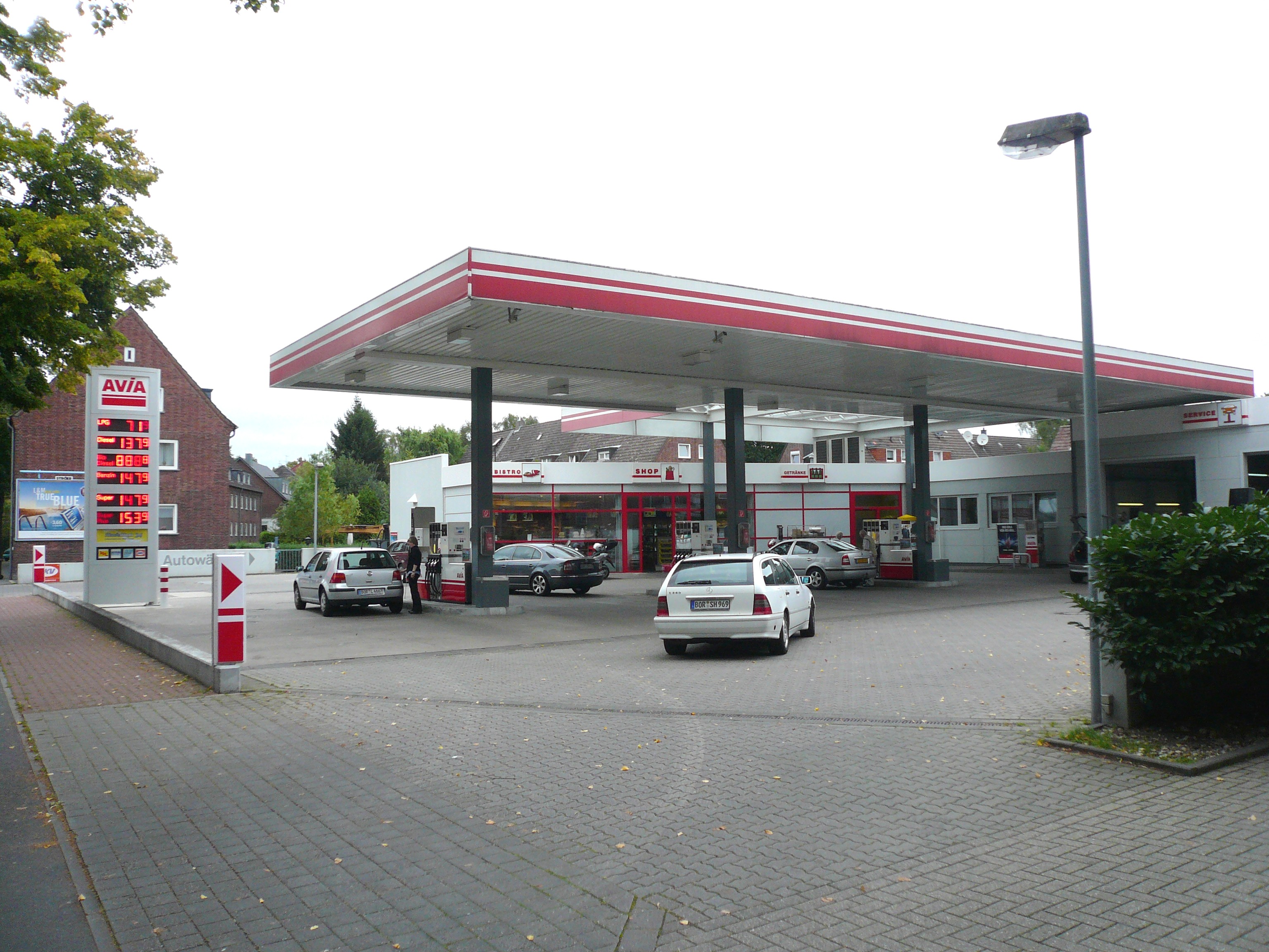 AVIA Tankstelle Bild  1