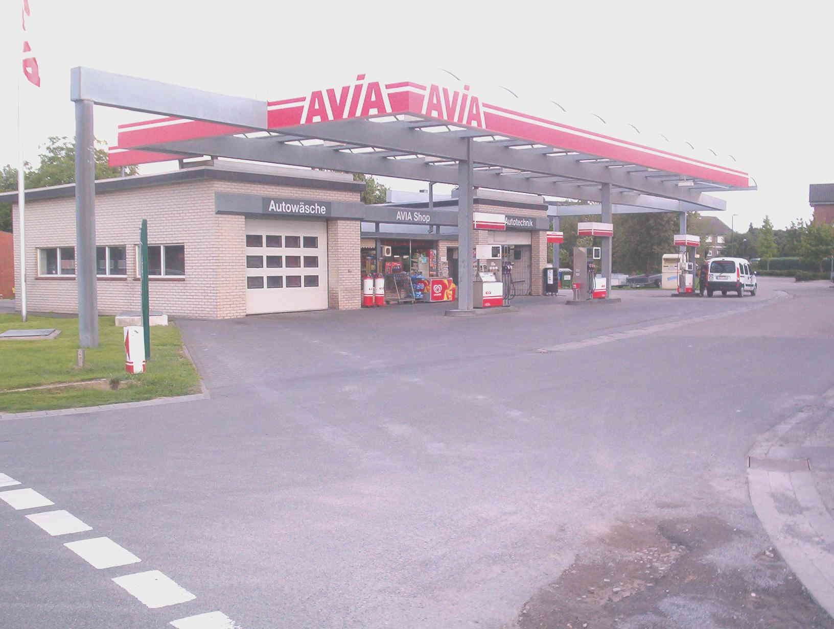 AVIA Tankstelle Bild  1