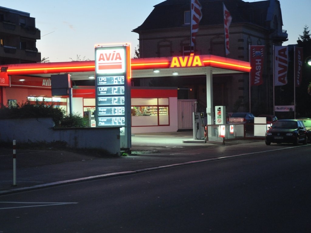 AVIA Tankstelle Bild  1