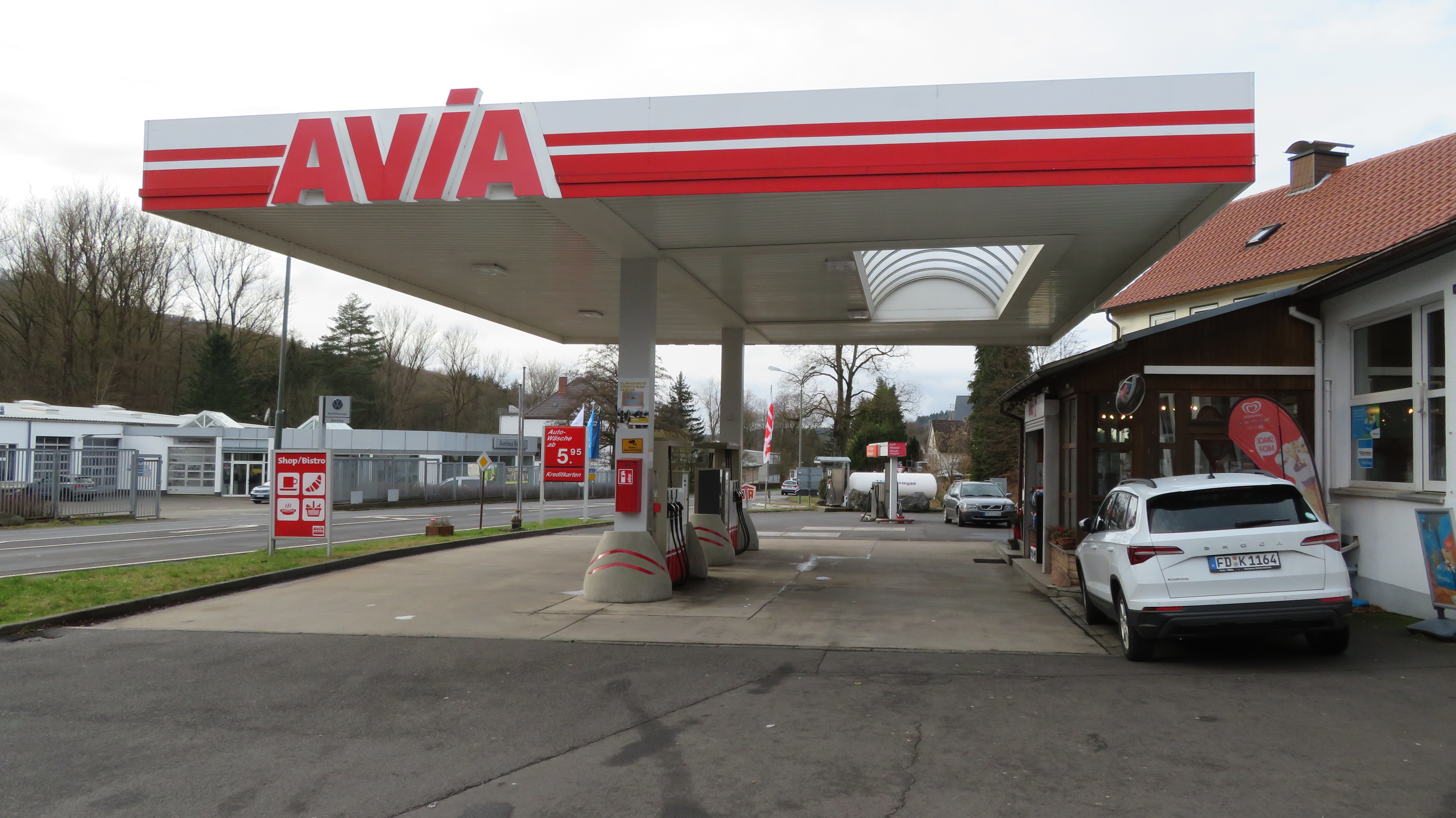 AVIA Tankstelle Bild  3