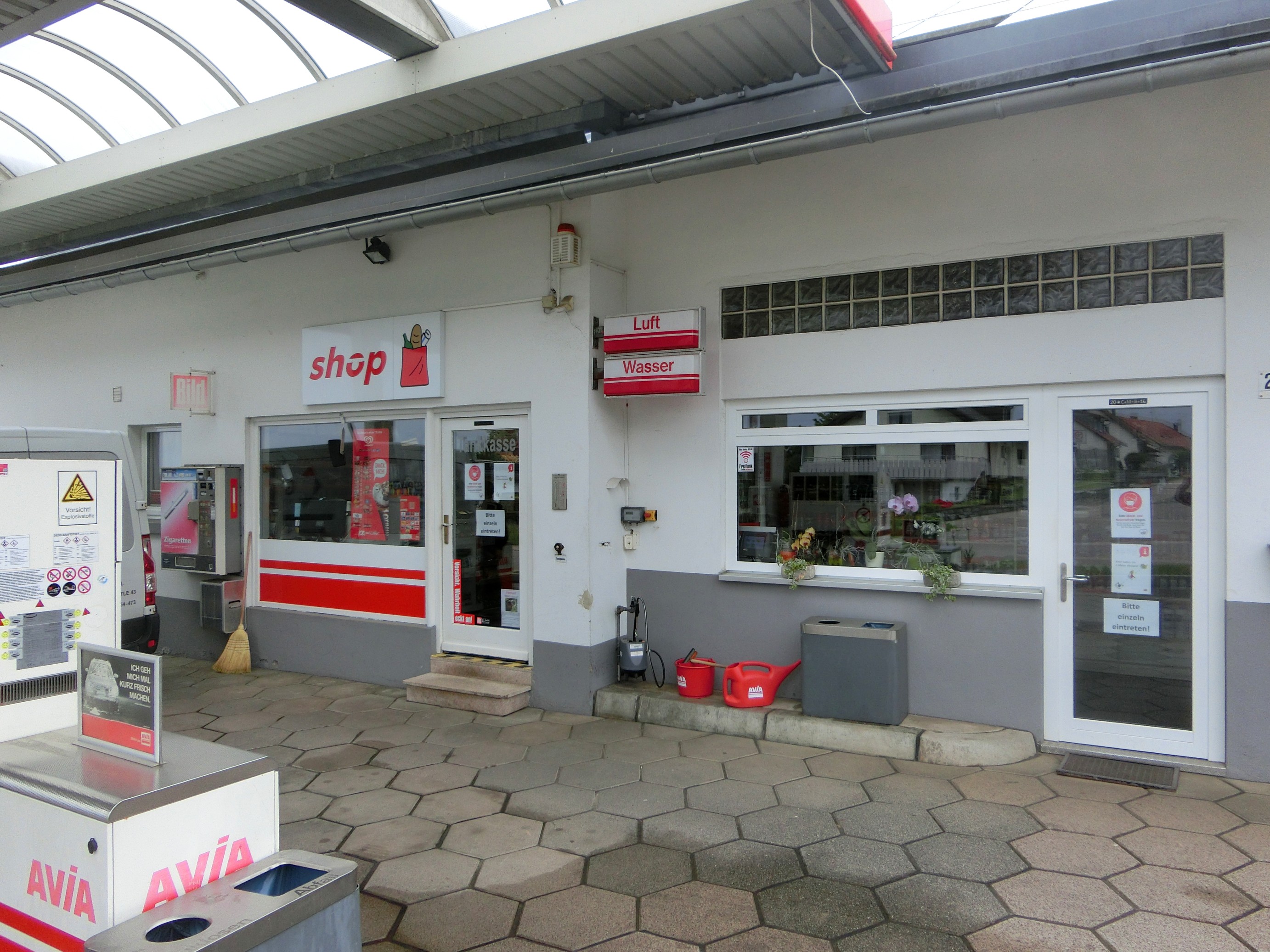 AVIA Tankstelle Bild  1