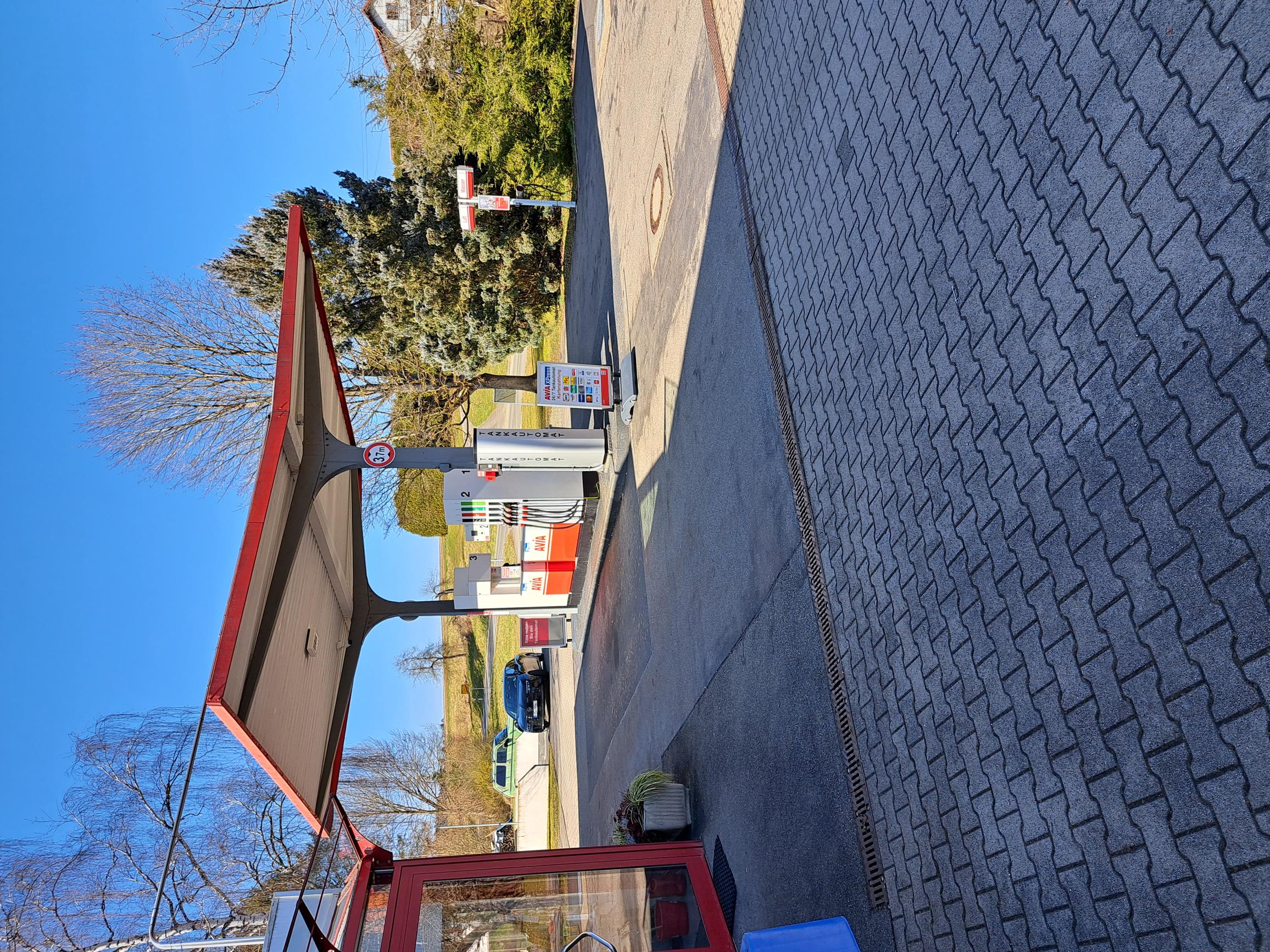AVIA XPress Bild  1