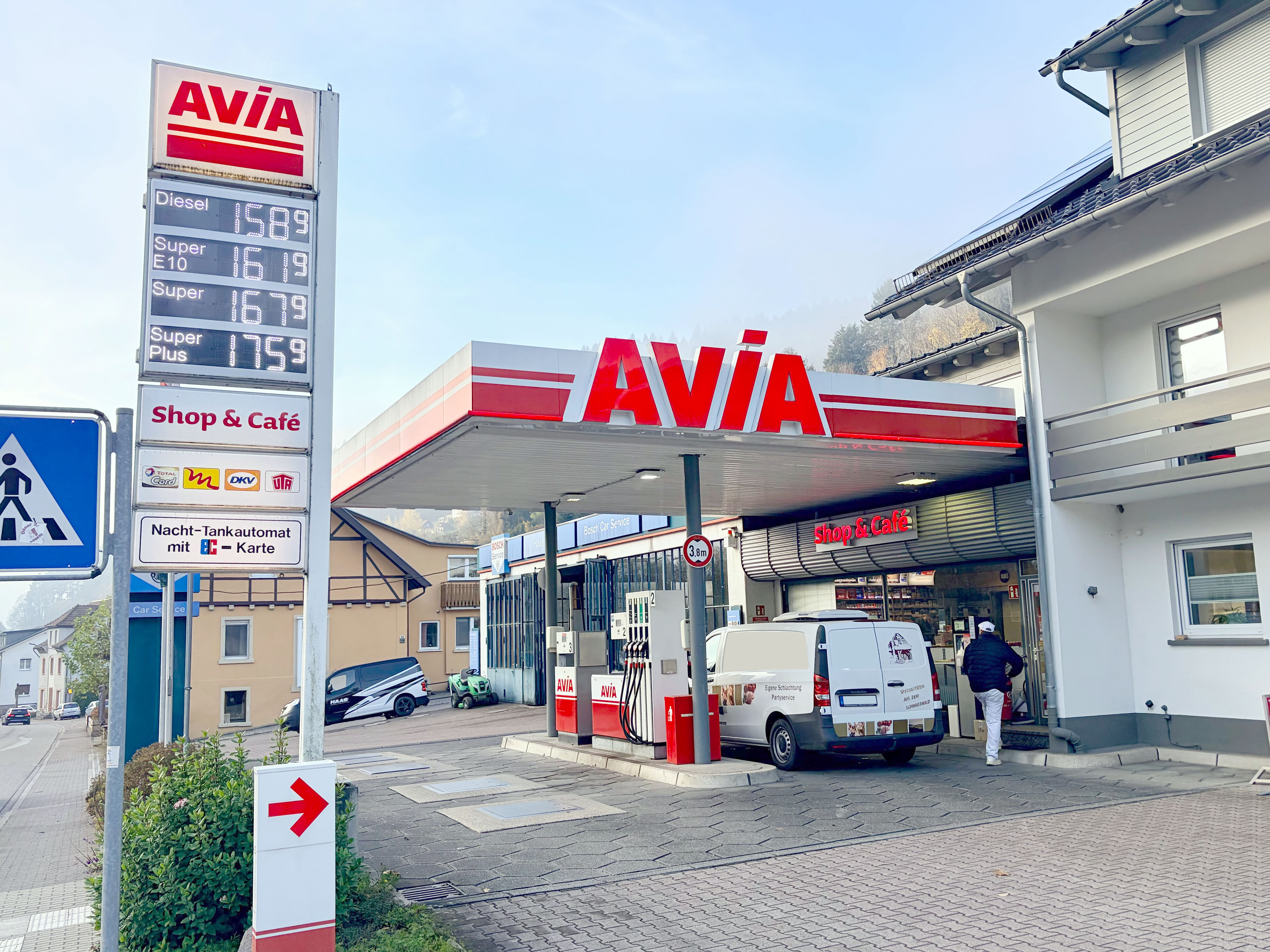 AVIA Tankstelle Bild  2