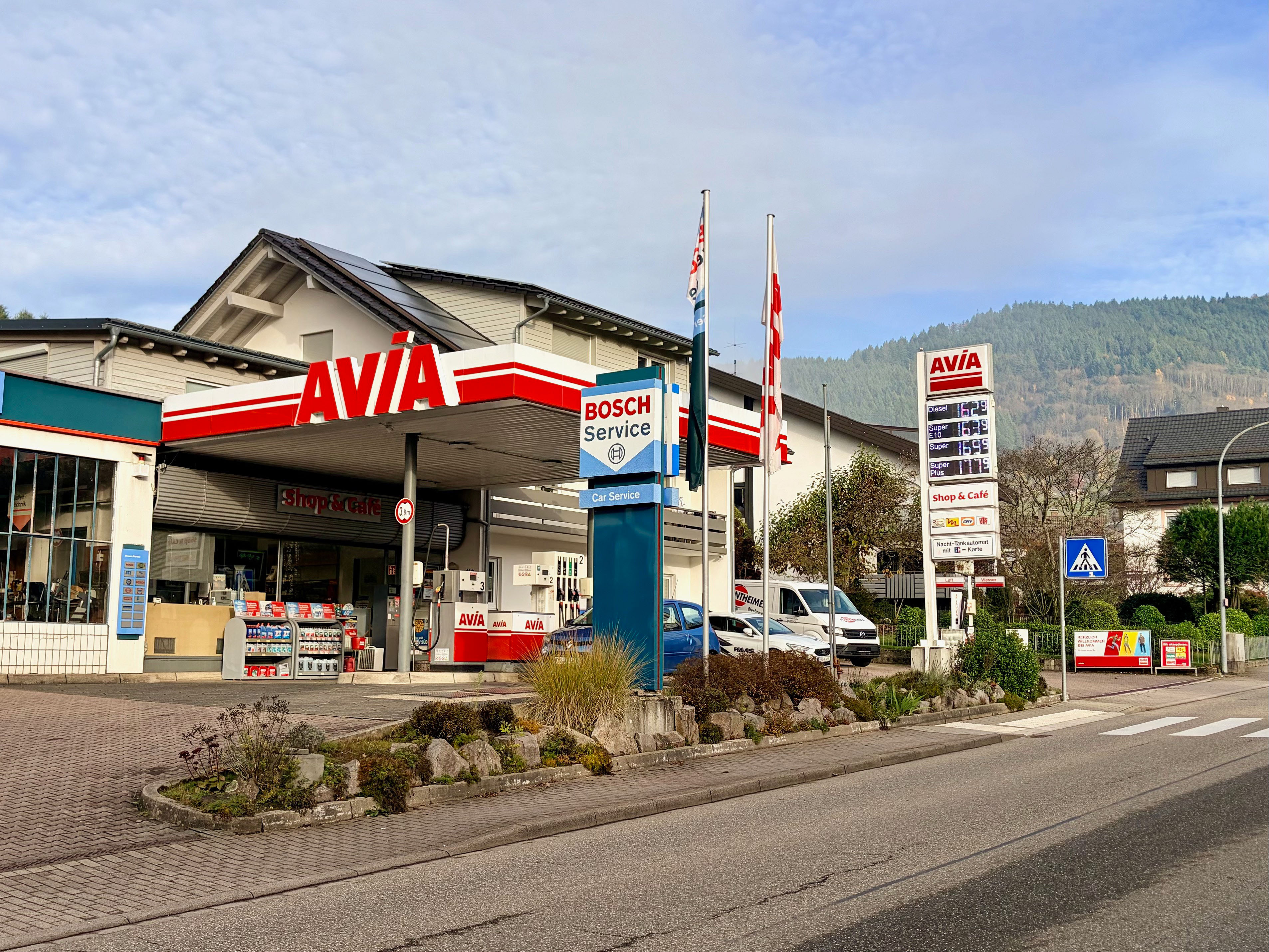 AVIA Tankstelle Bild  1