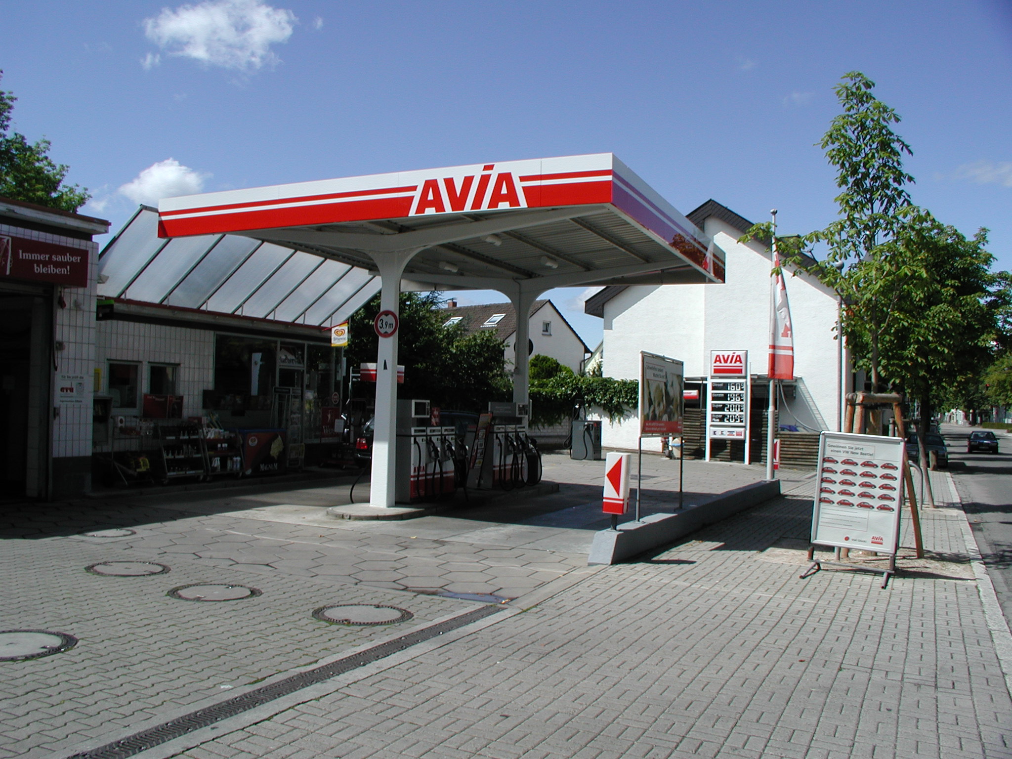 AVIA Tankstelle Bild  2