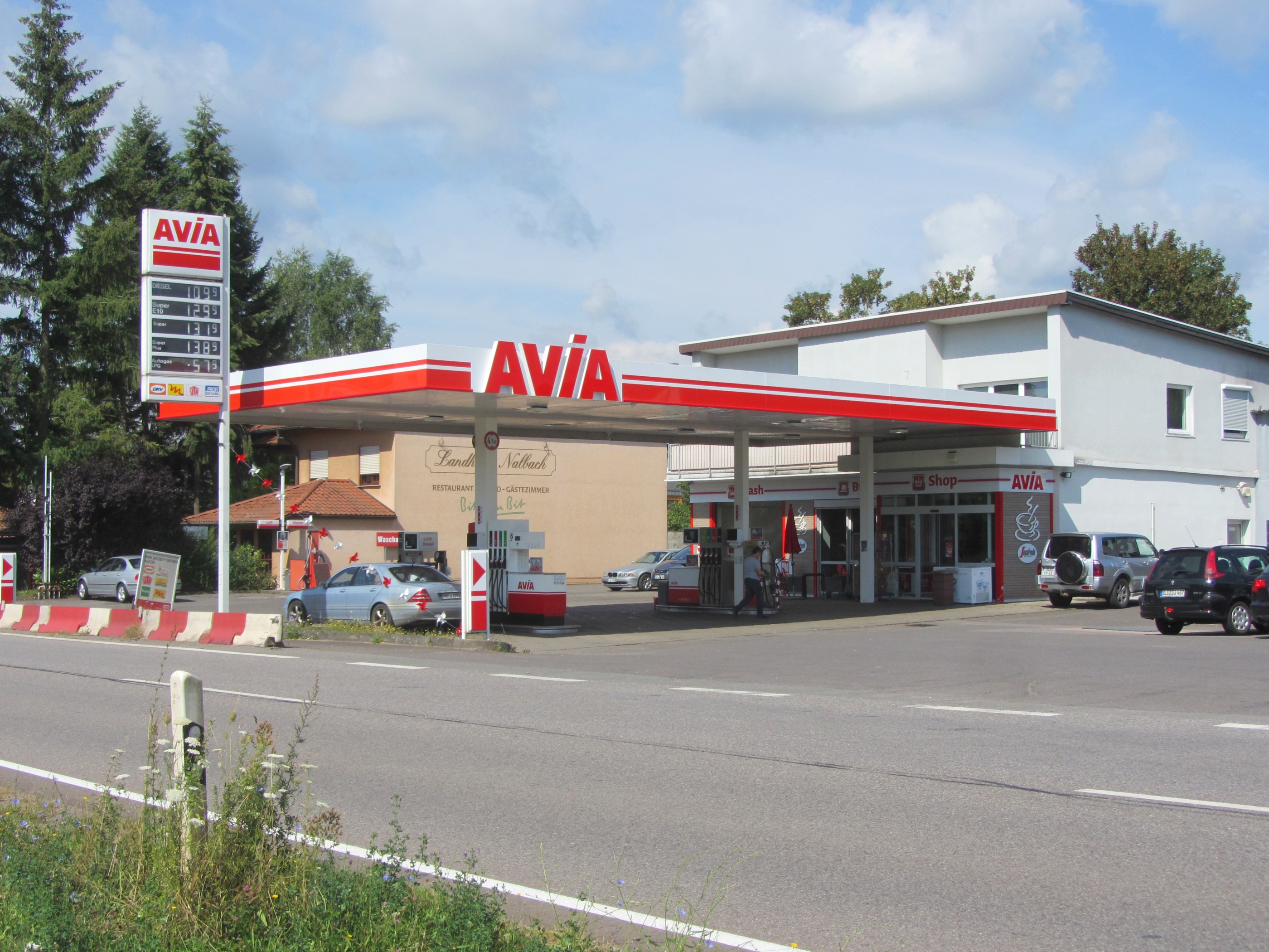 AVIA Tankstelle Bild  2