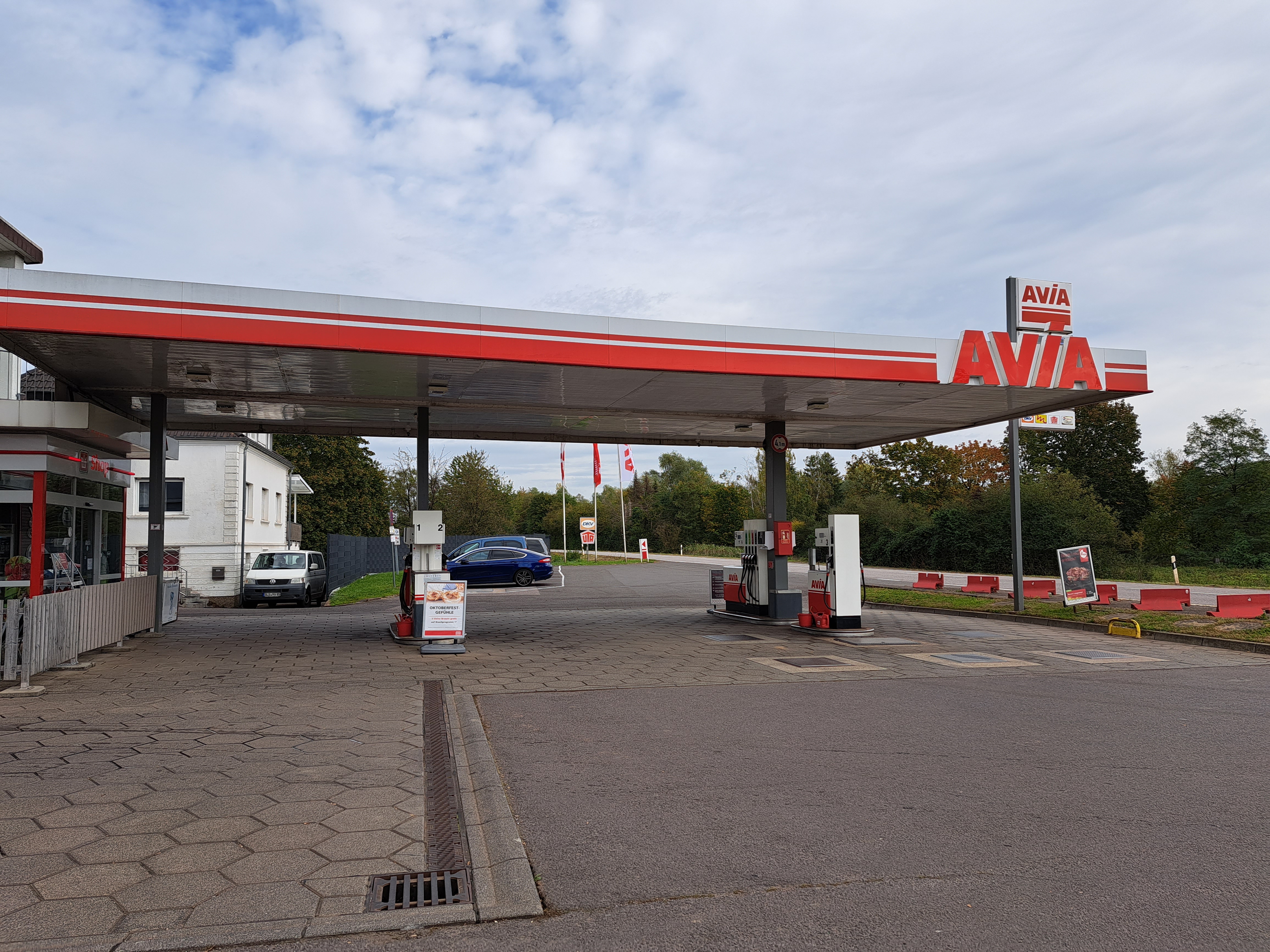 AVIA Tankstelle Bild  1