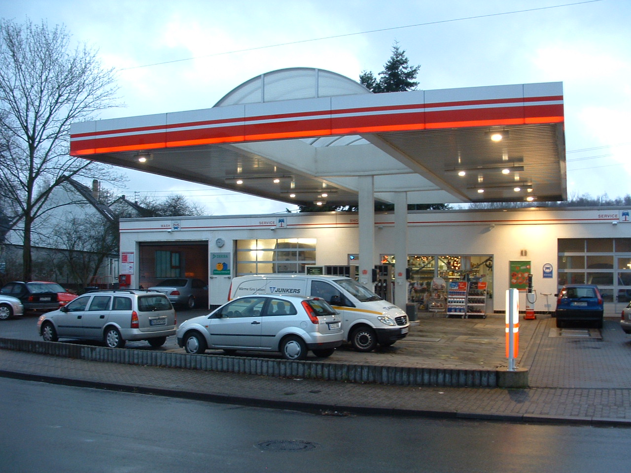 AVIA XPress Bild  1