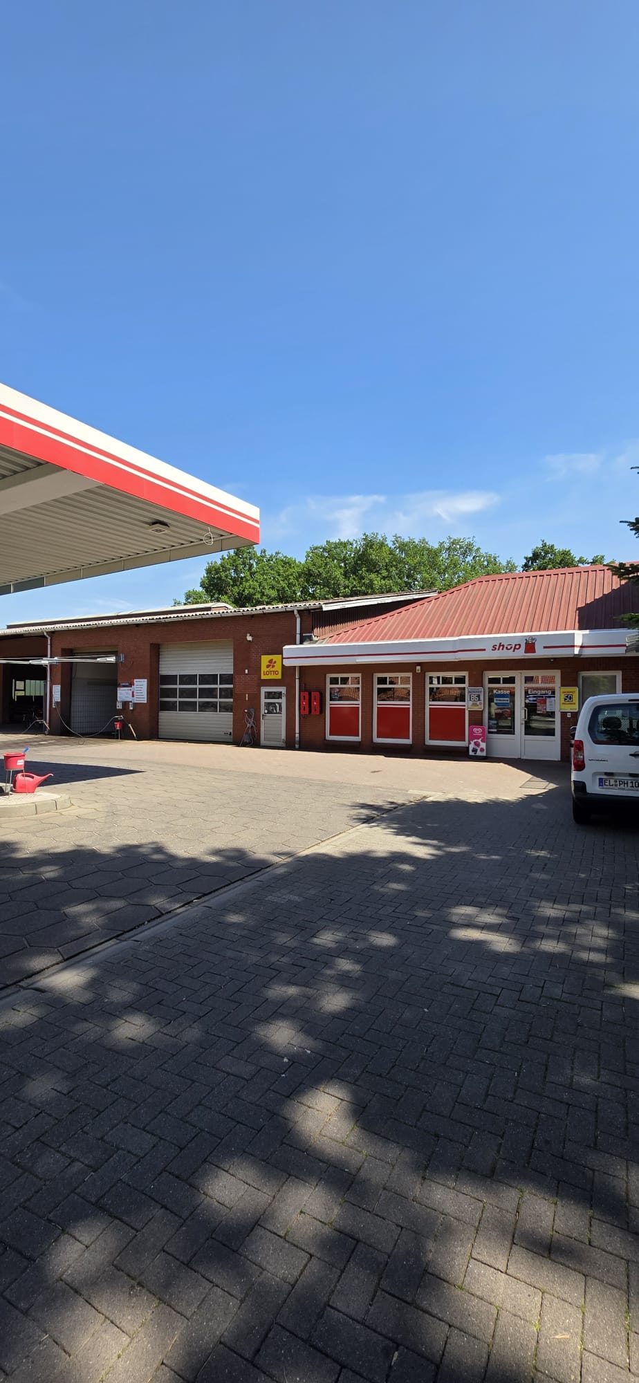 AVIA Tankstelle Bild  2