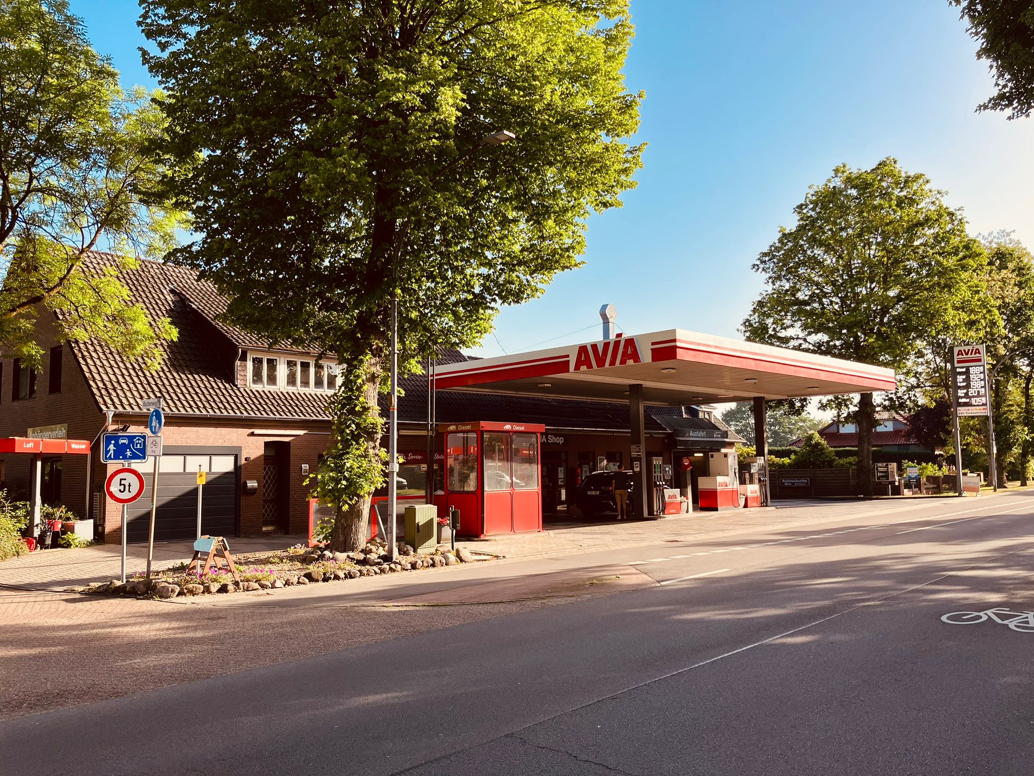 AVIA Tankstelle Bild  2