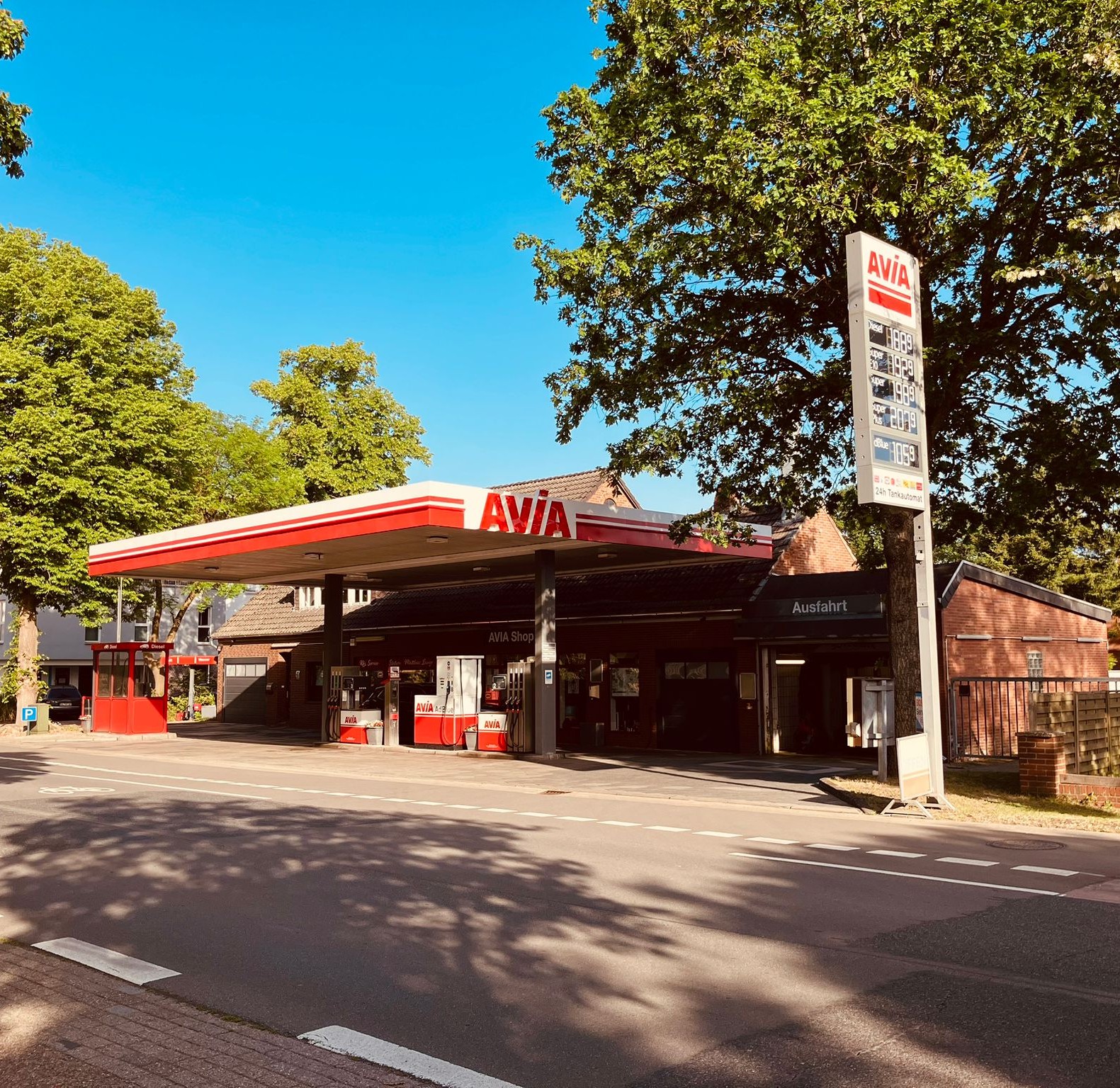 AVIA Tankstelle Bild  1