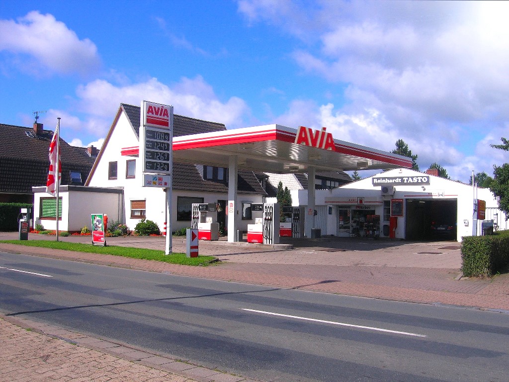 AVIA Tankstelle Bild  1