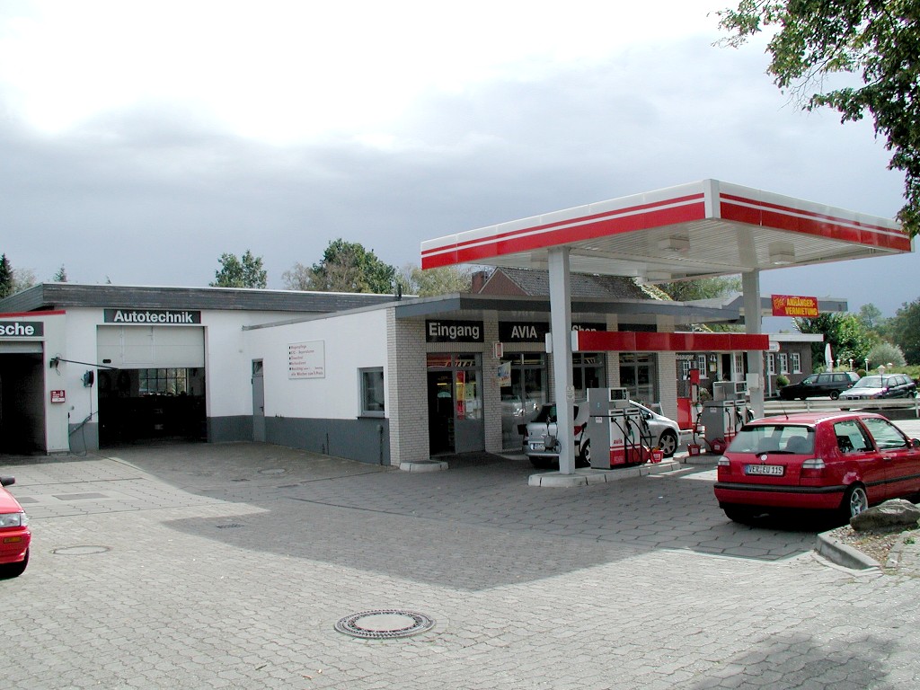 AVIA Tankstelle Bild  3