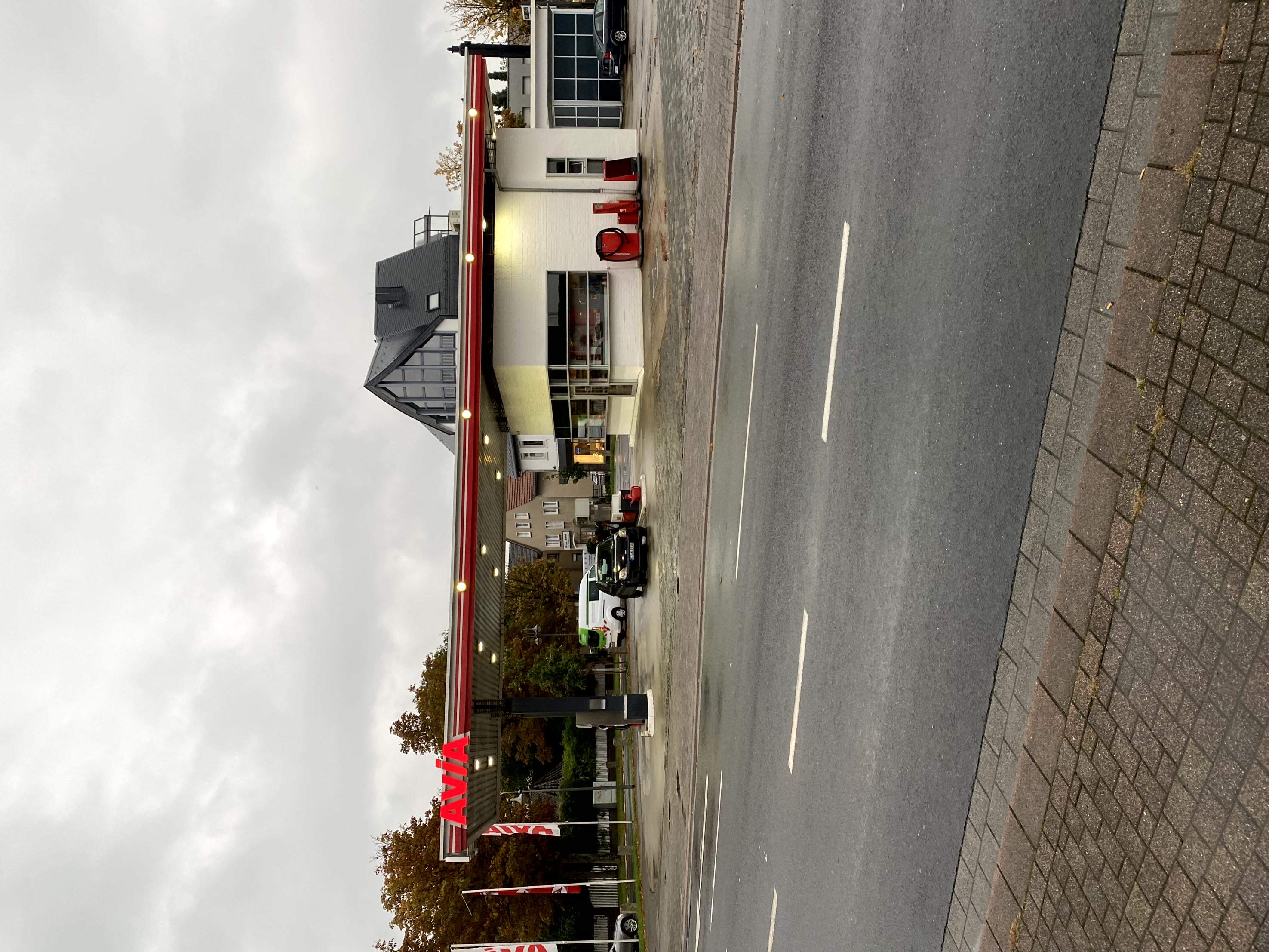AVIA Tankstelle Bild  3