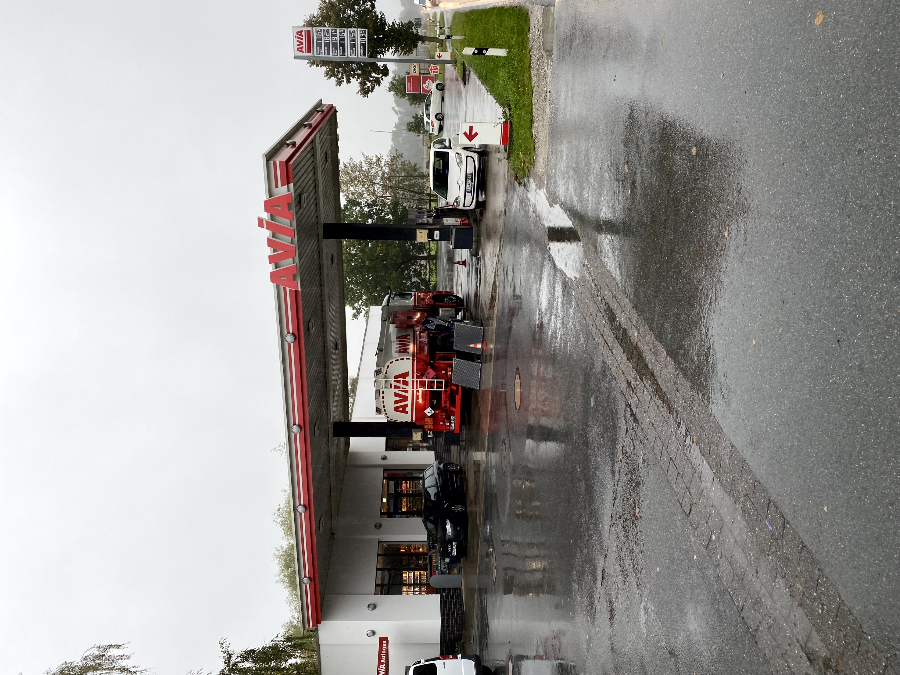 AVIA Tankstelle Bild  3