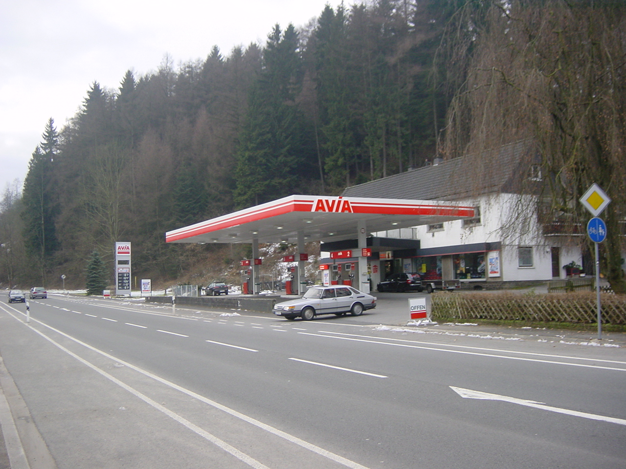 AVIA Tankstelle Bild  3
