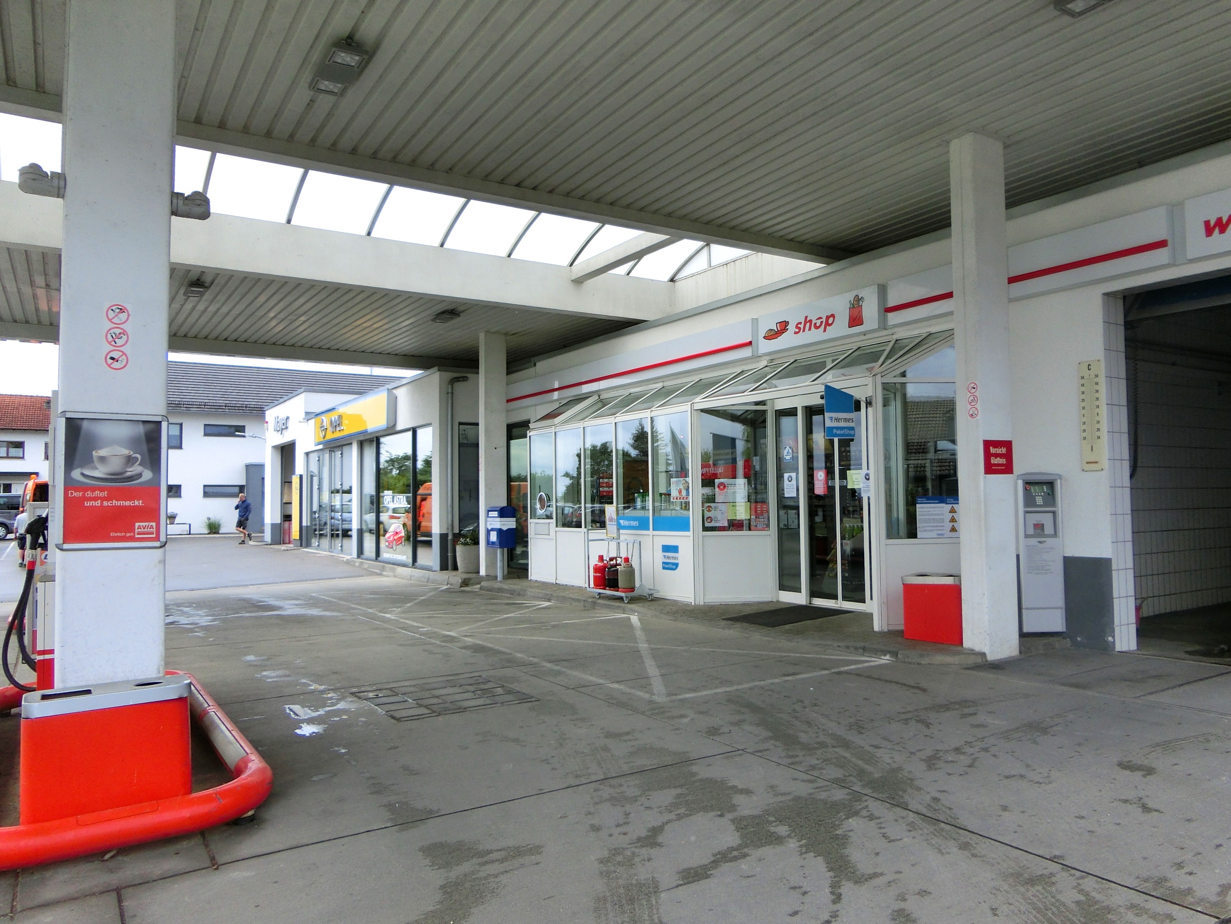 AVIA Tankstelle Bild  3