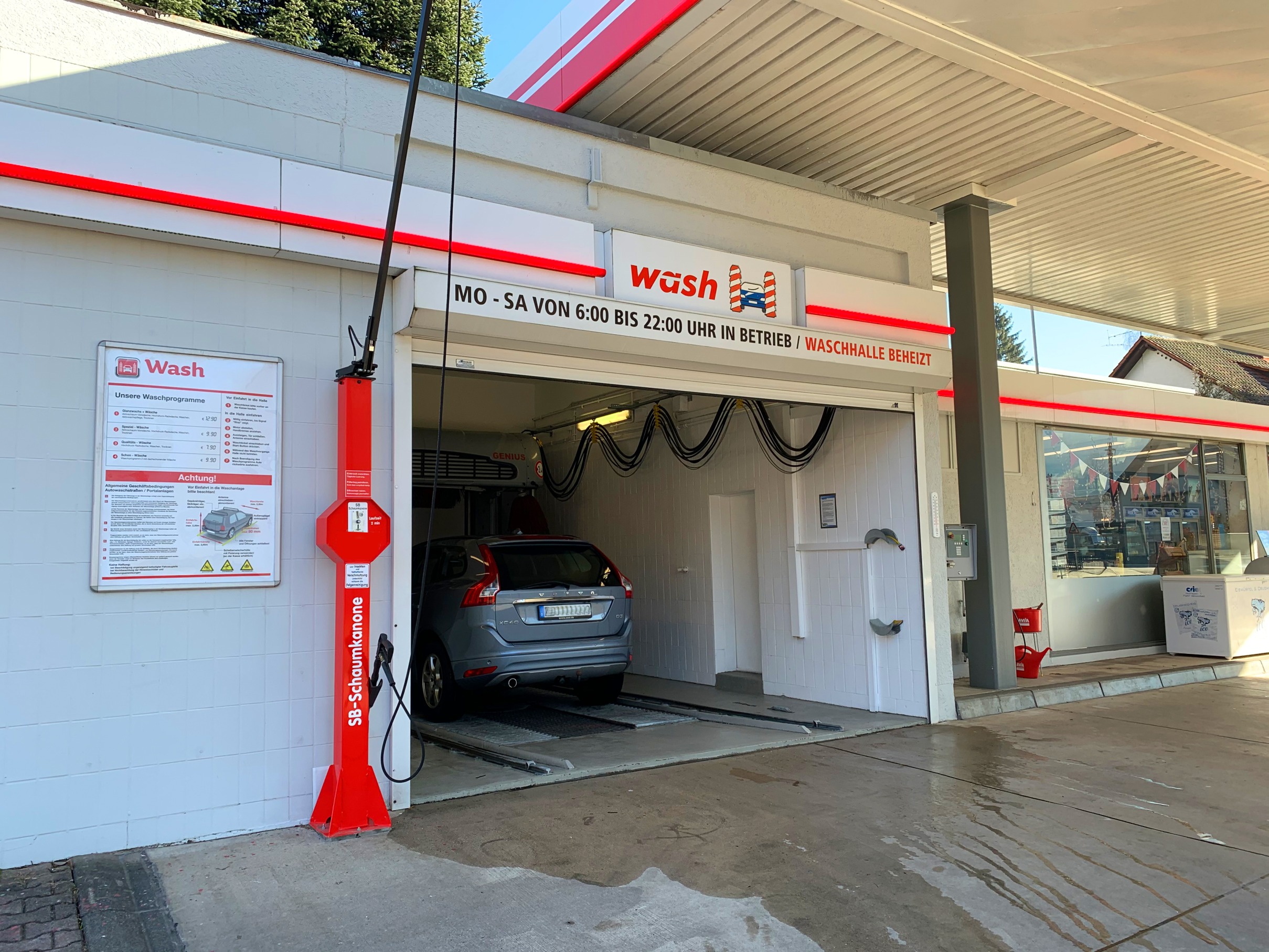AVIA Tankstelle Bild  1