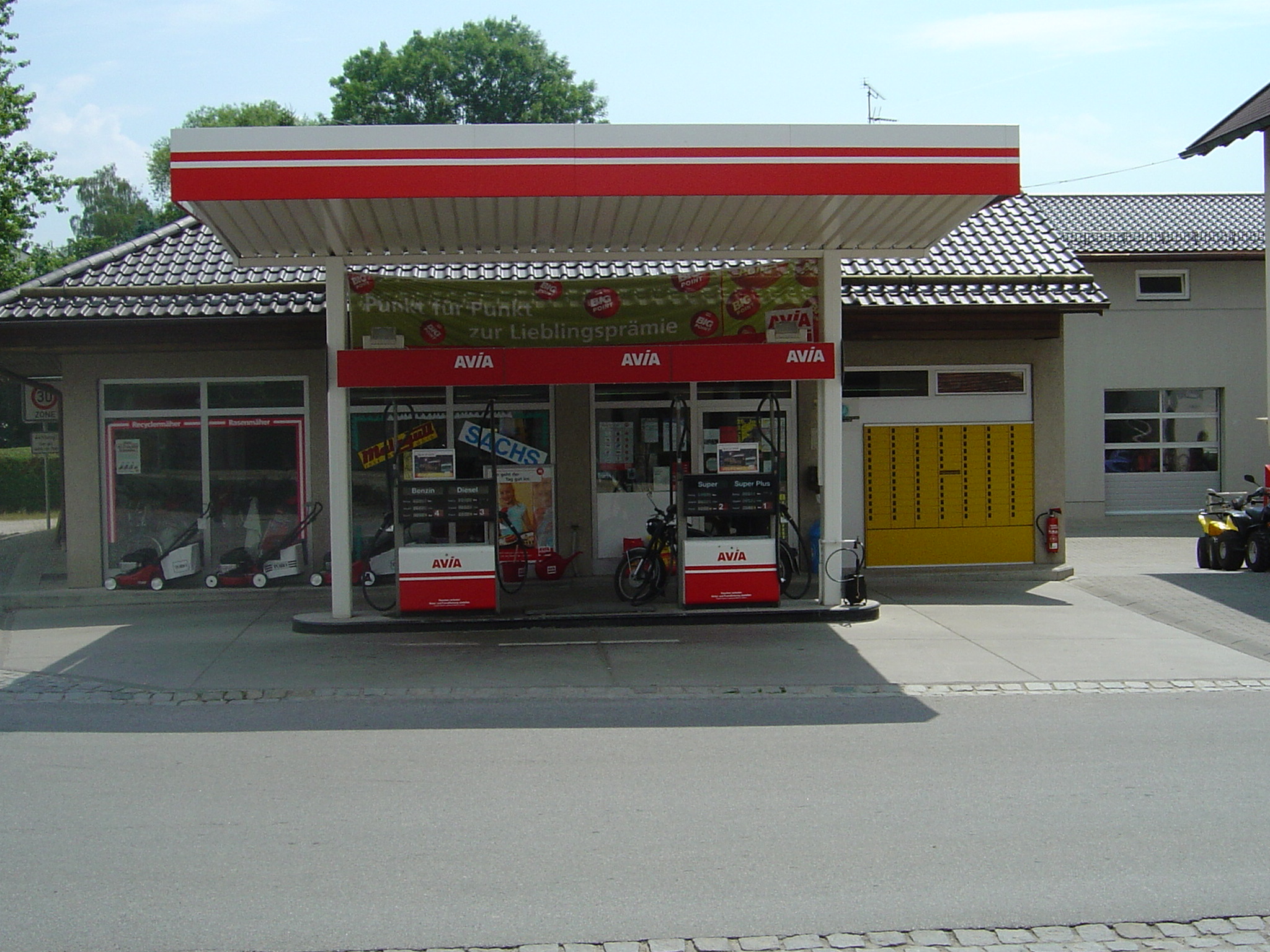 AVIA Tankstelle Bild  2