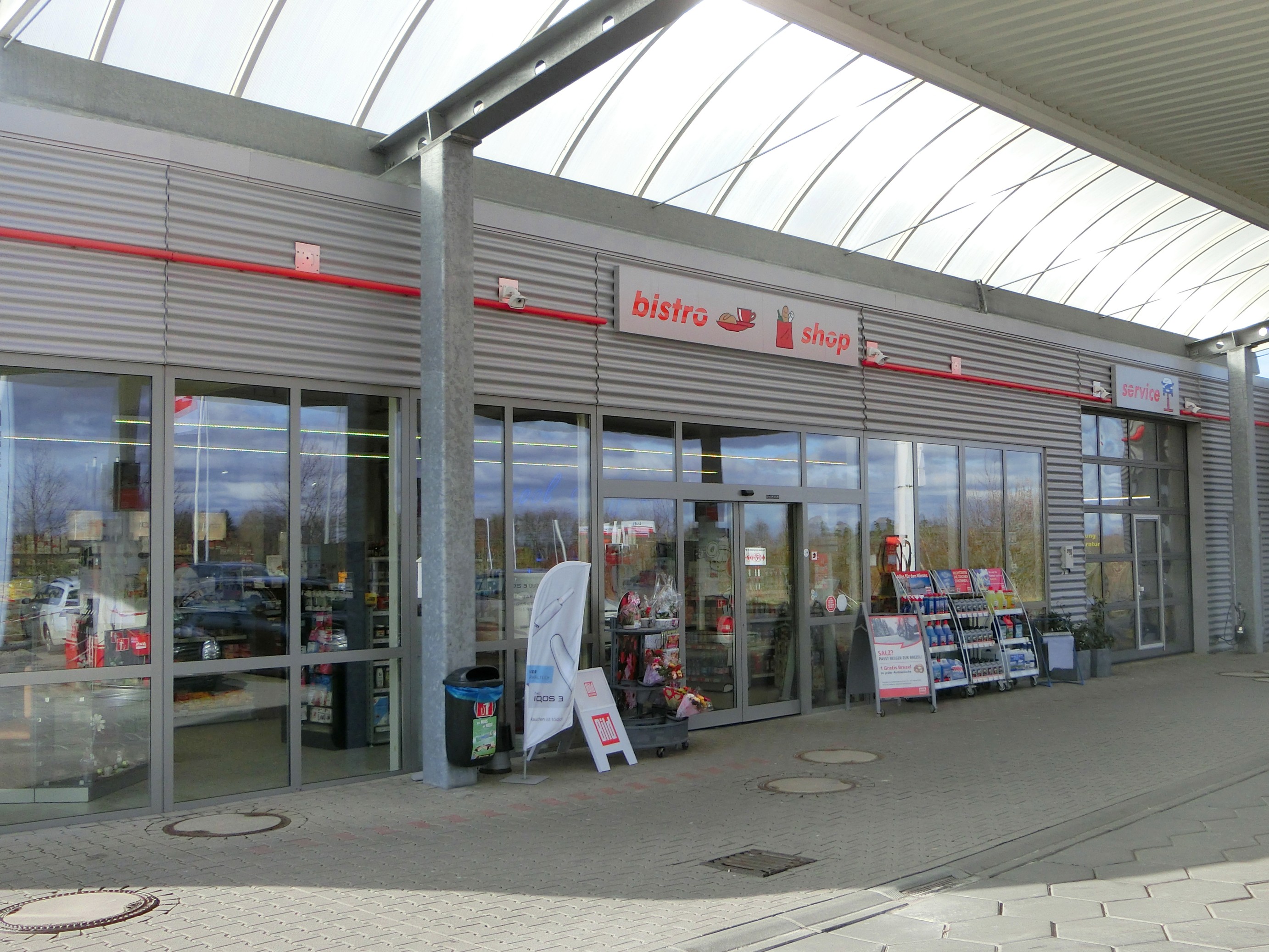 AVIA Tankstelle Bild  2