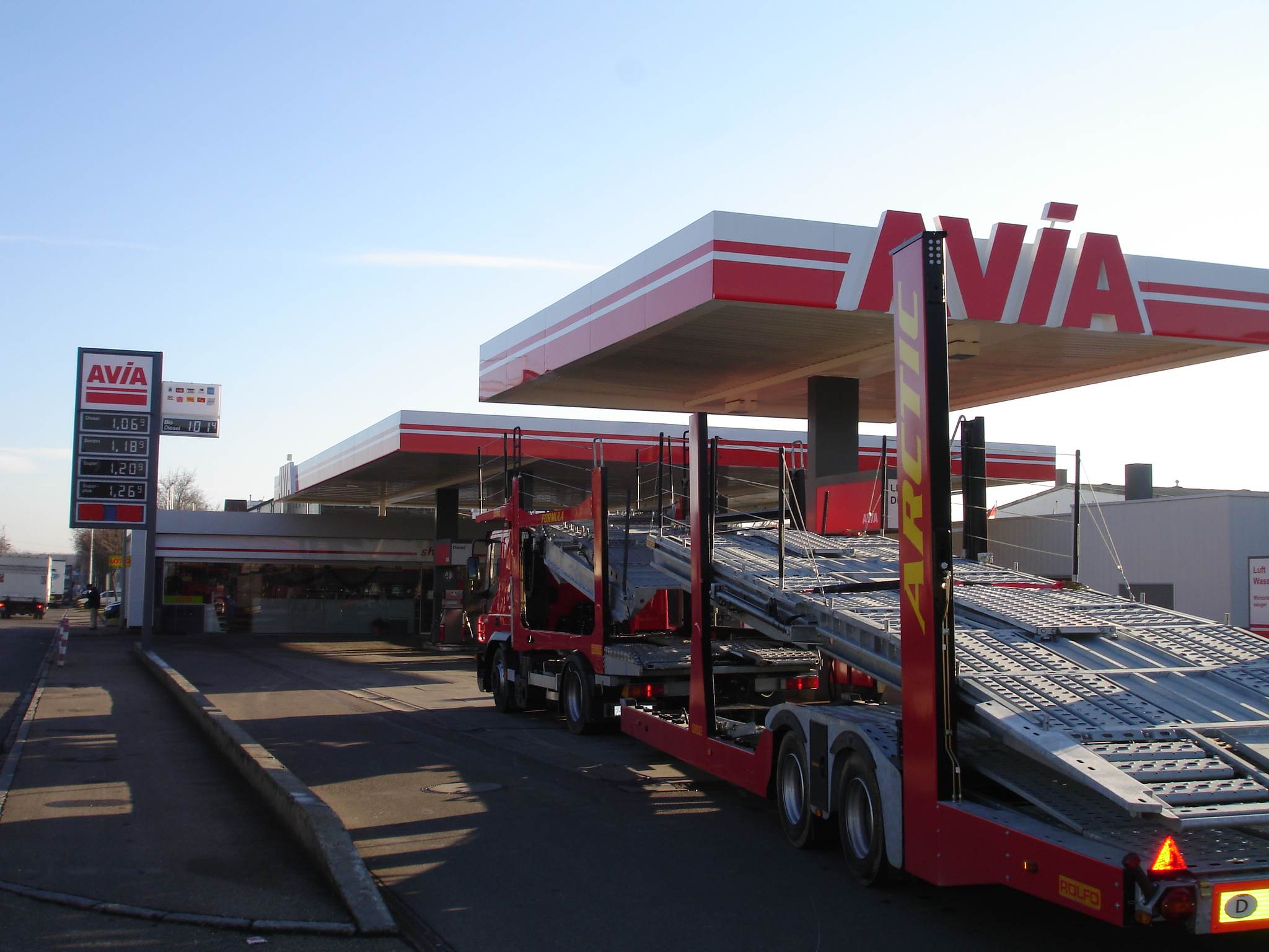 AVIA Tankstelle Bild  3