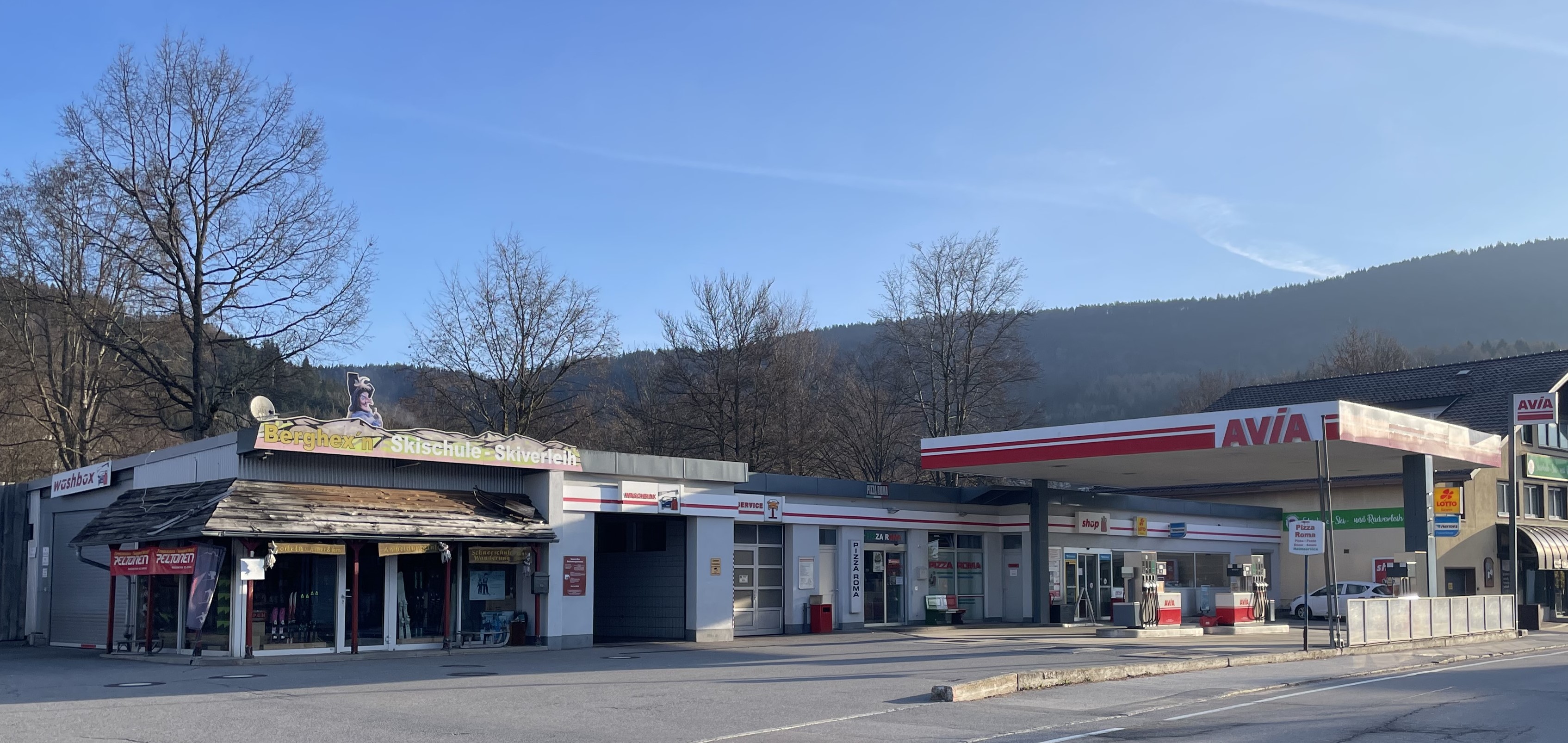 AVIA Tankstelle Bild  2