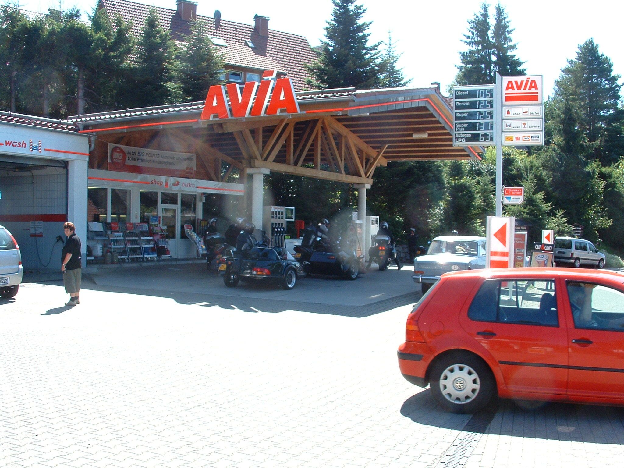 AVIA Automatentankstelle Bild  3