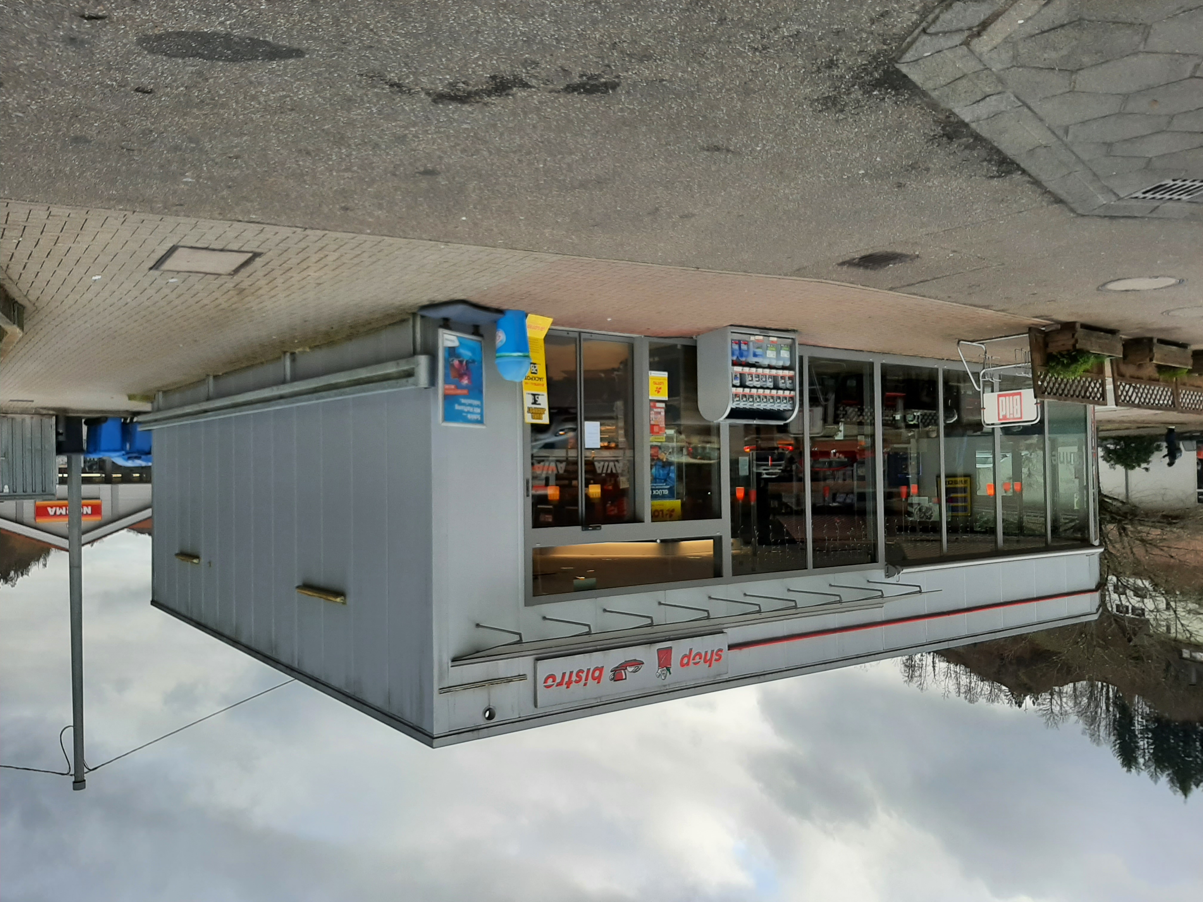 AVIA Tankstelle Bild  1