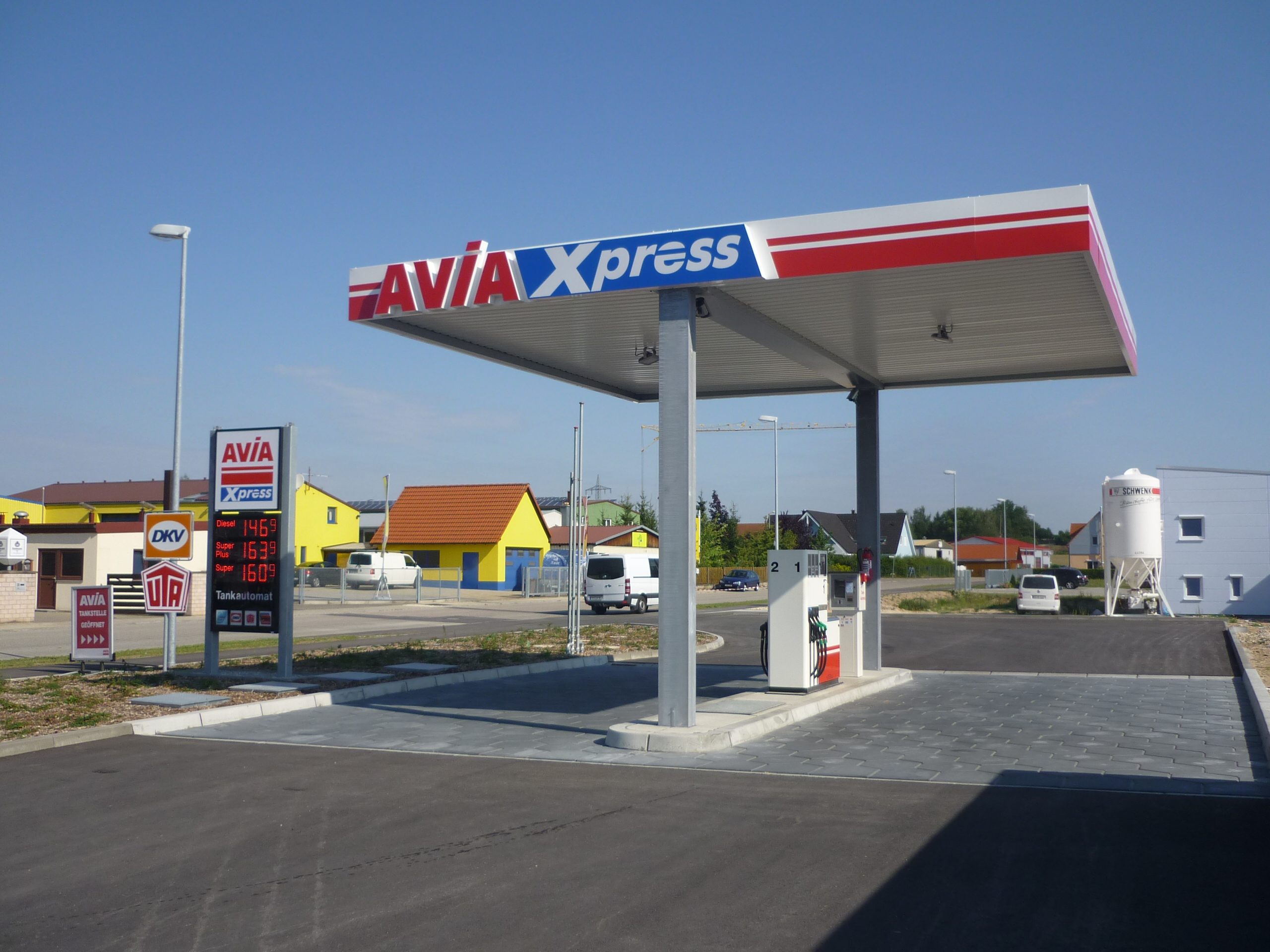 AVIA XPress Bild  1