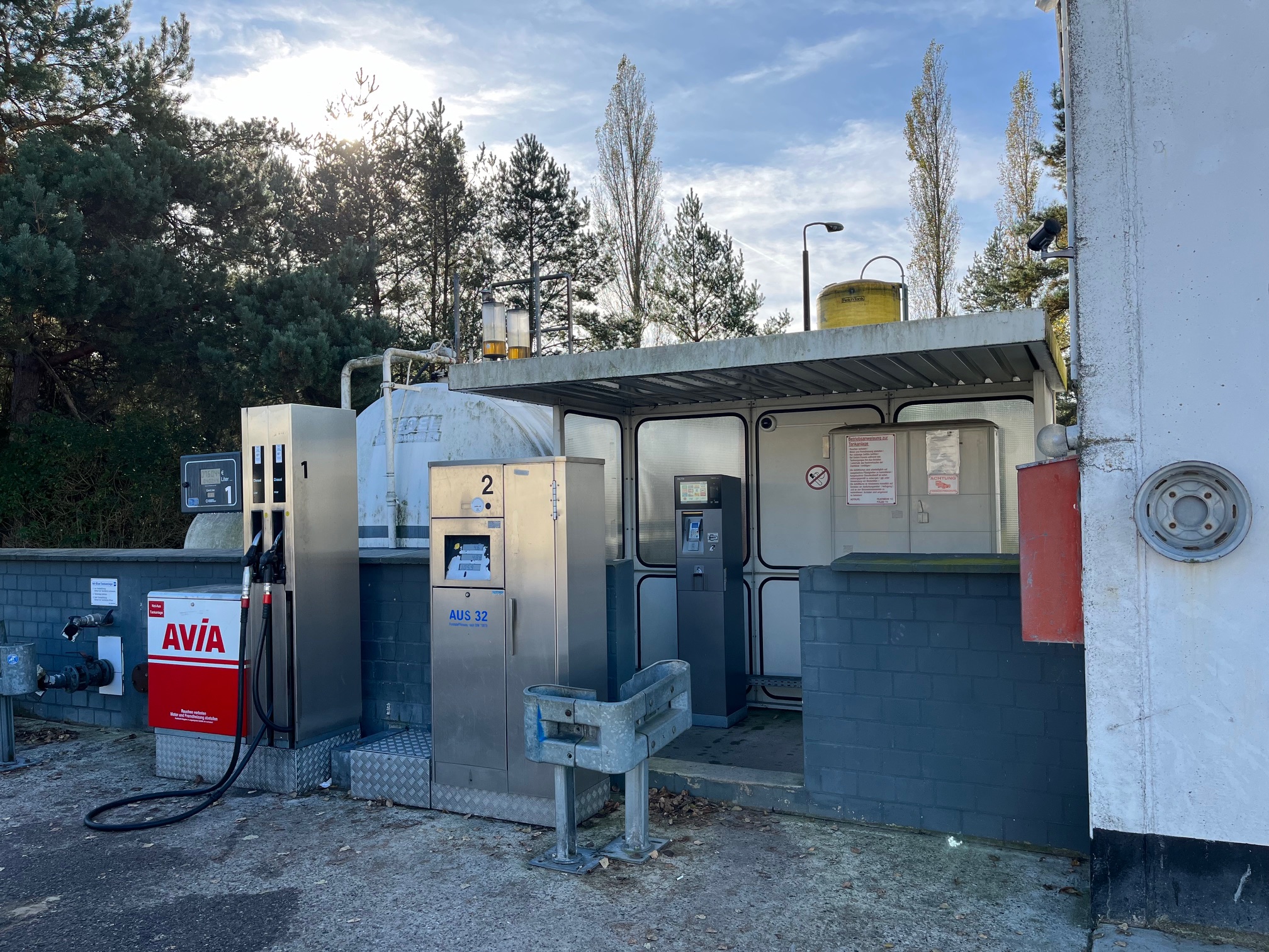 AVIA Automatentankstelle Bild  1