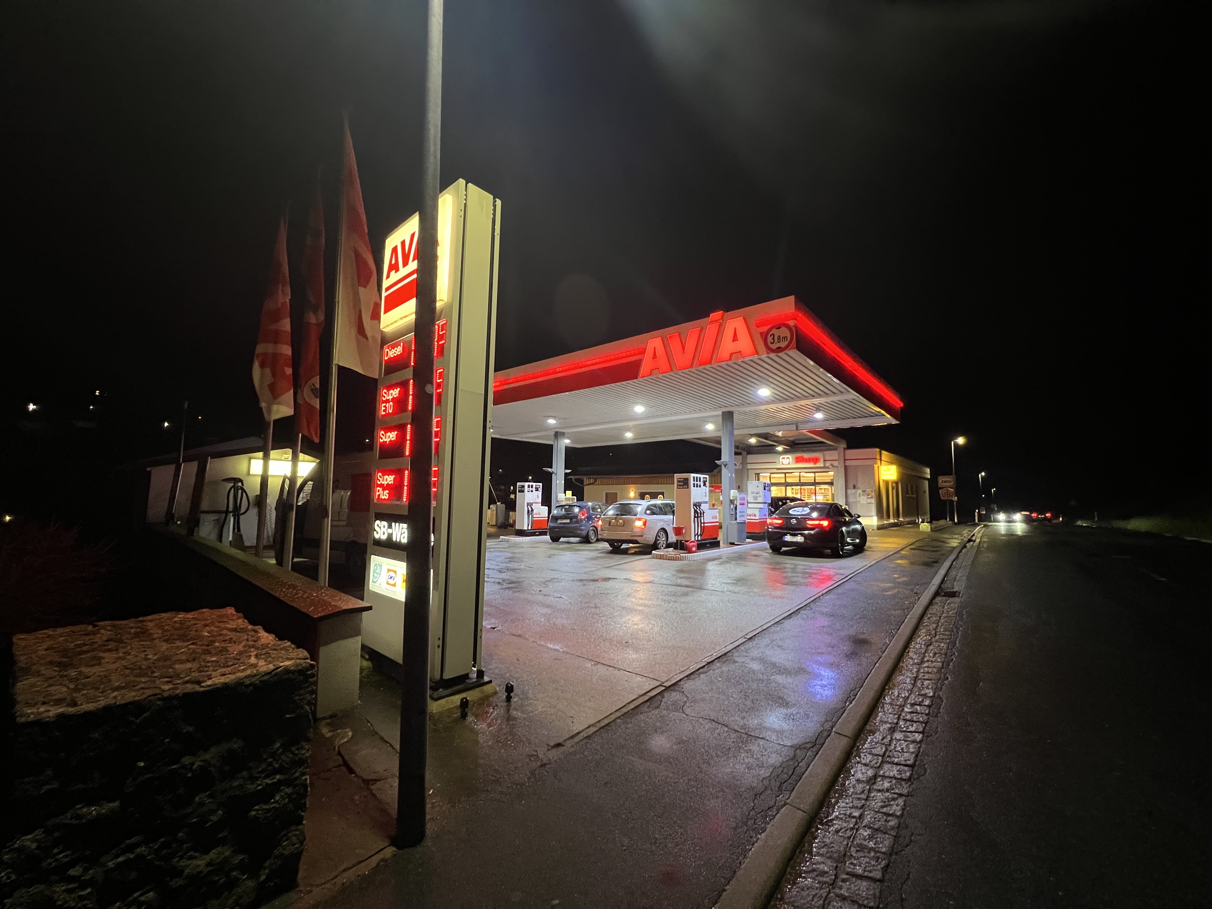 AVIA Tankstelle Bild  2