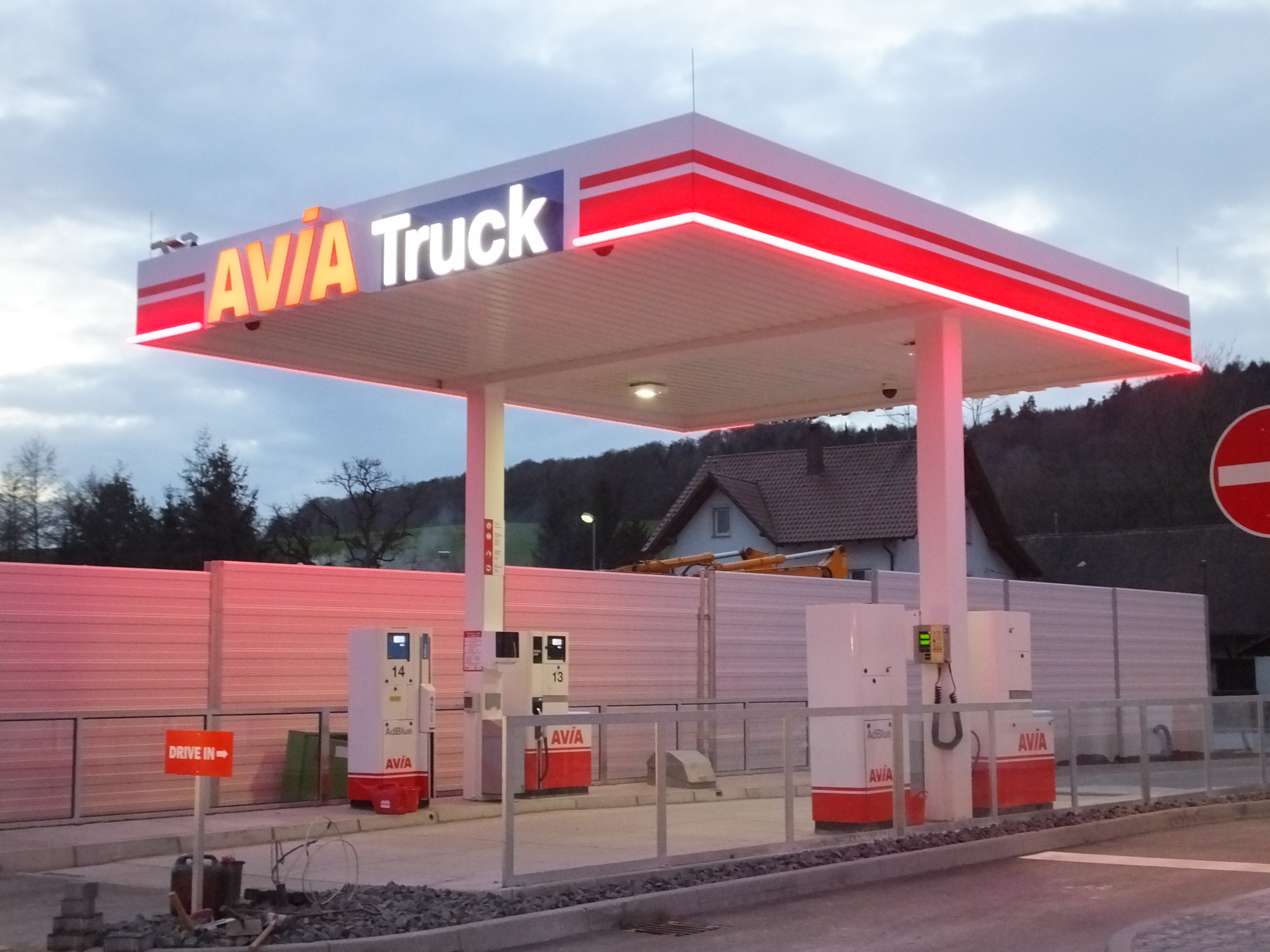 AVIA Tankstelle Bild  2