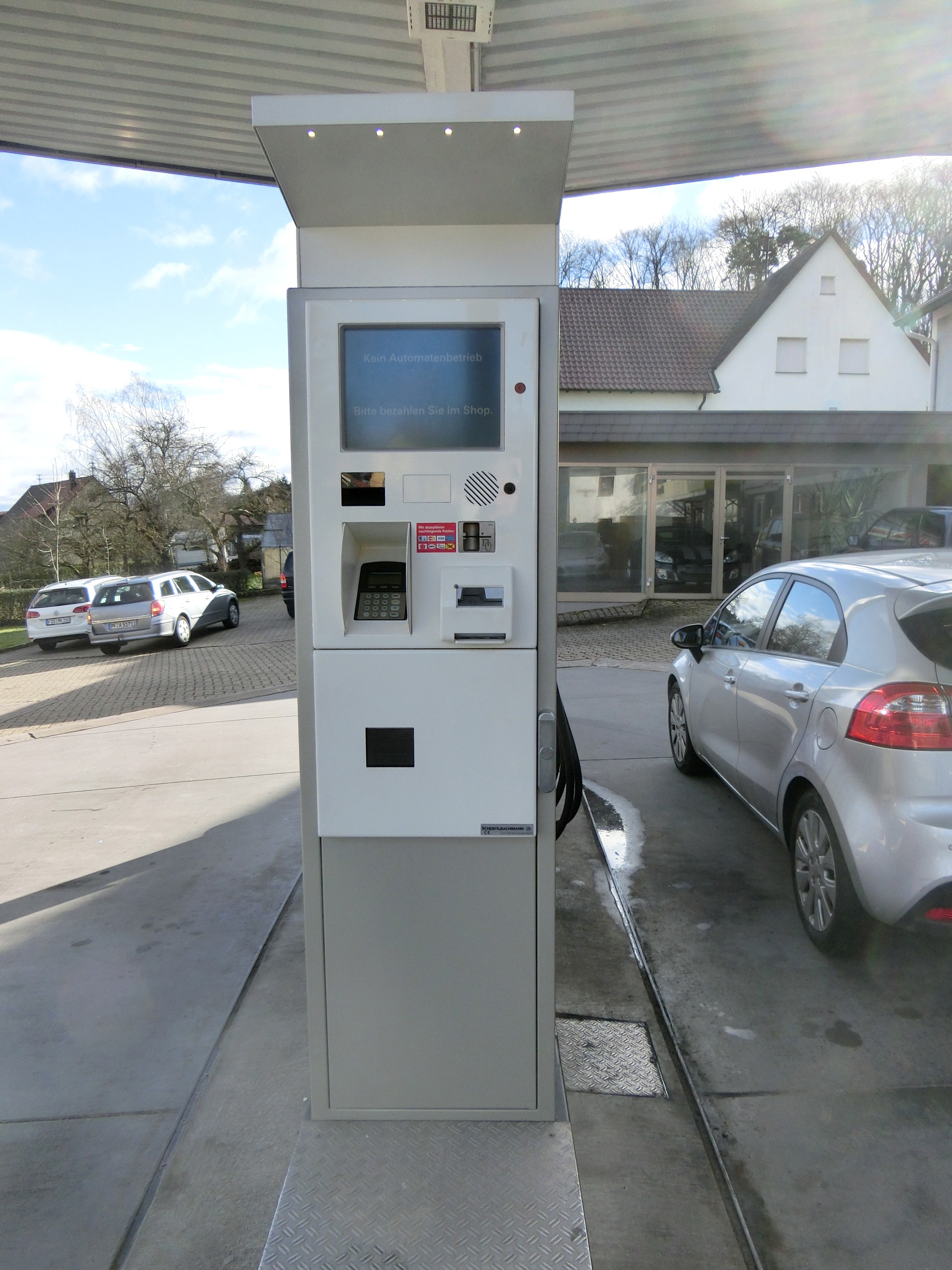AVIA Tankstelle Bild  1