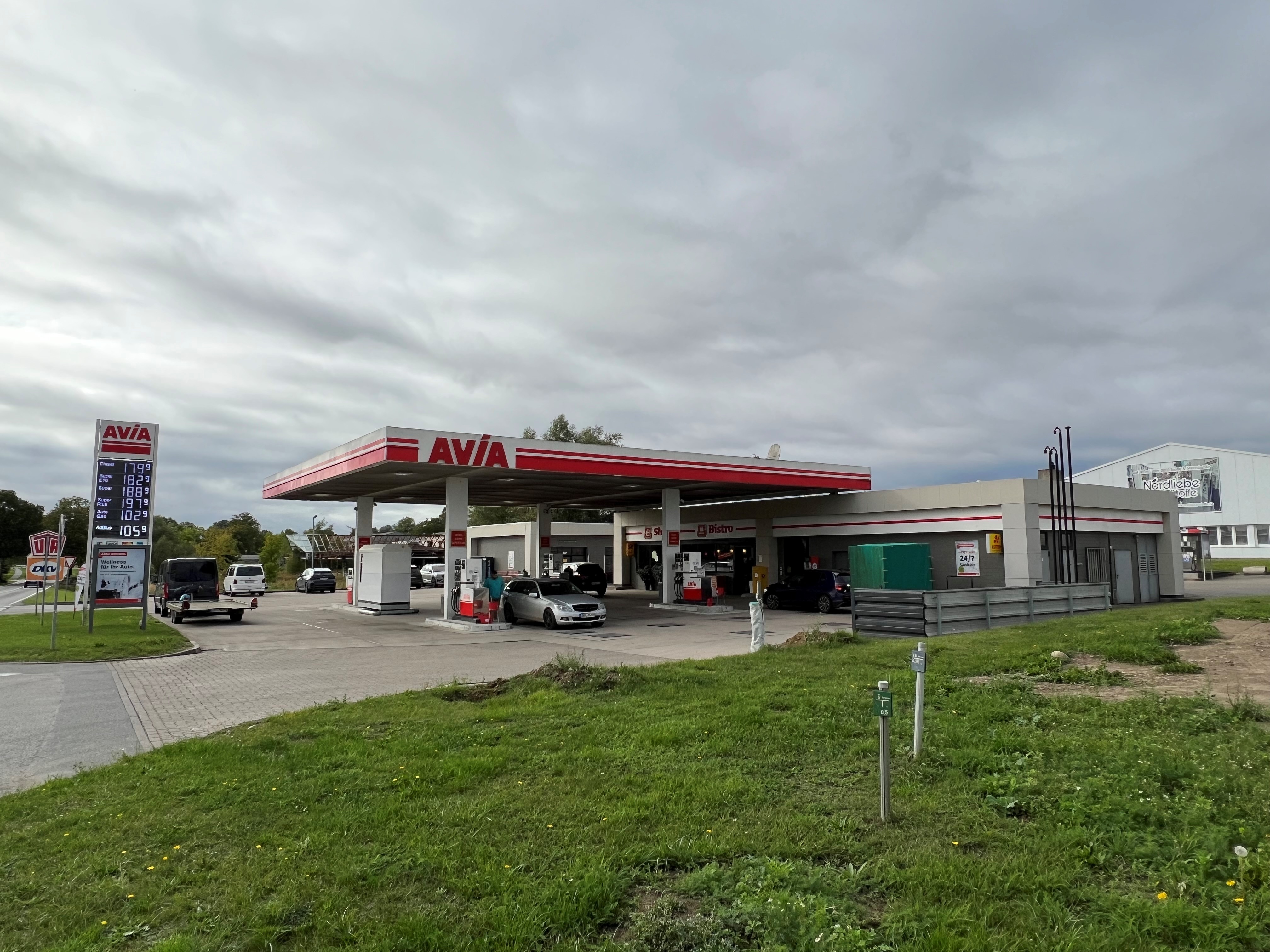 AVIA Tankstelle Bild  3