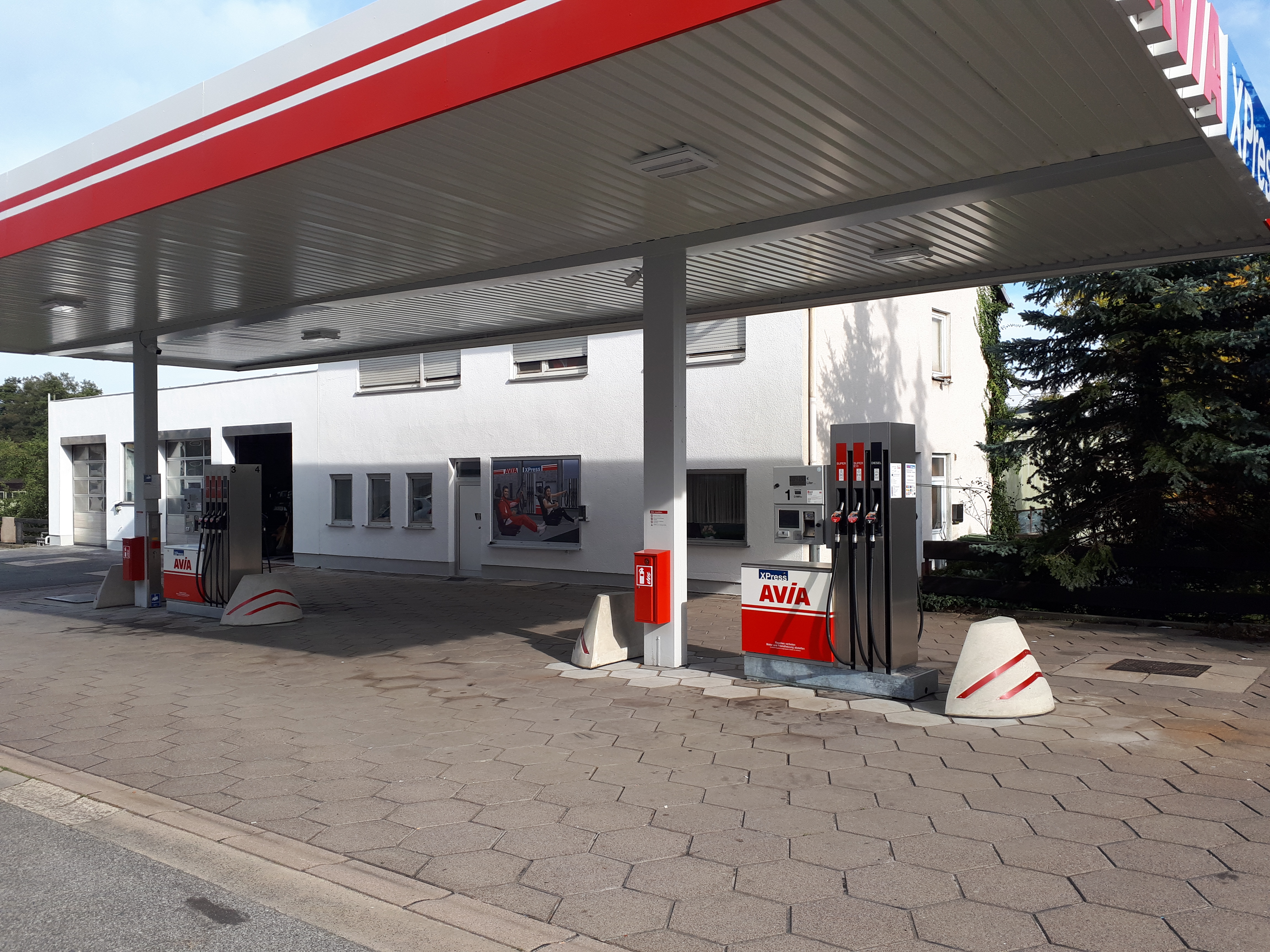 AVIA XPress Bild  1