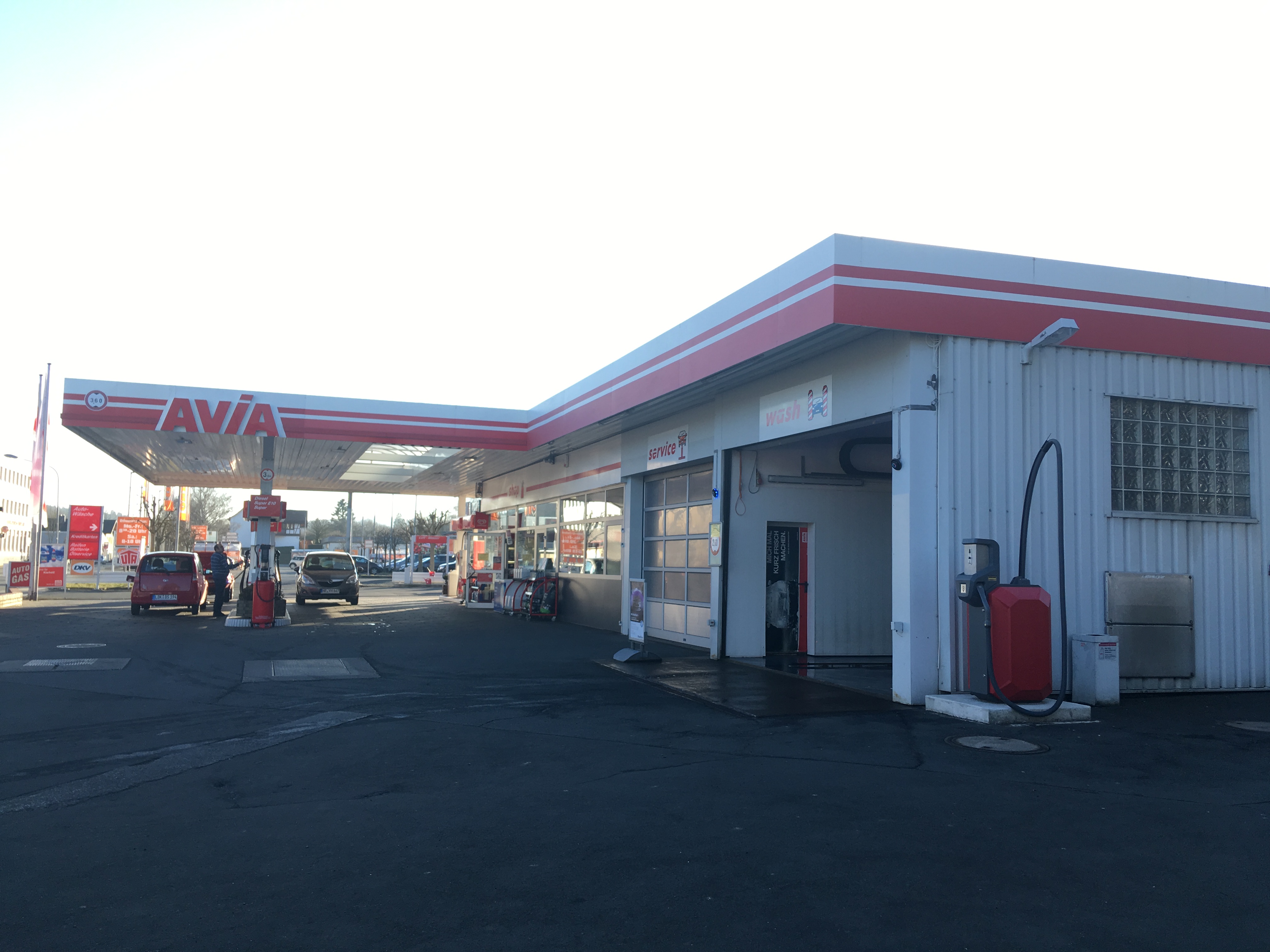 AVIA Tankstelle Bild  3