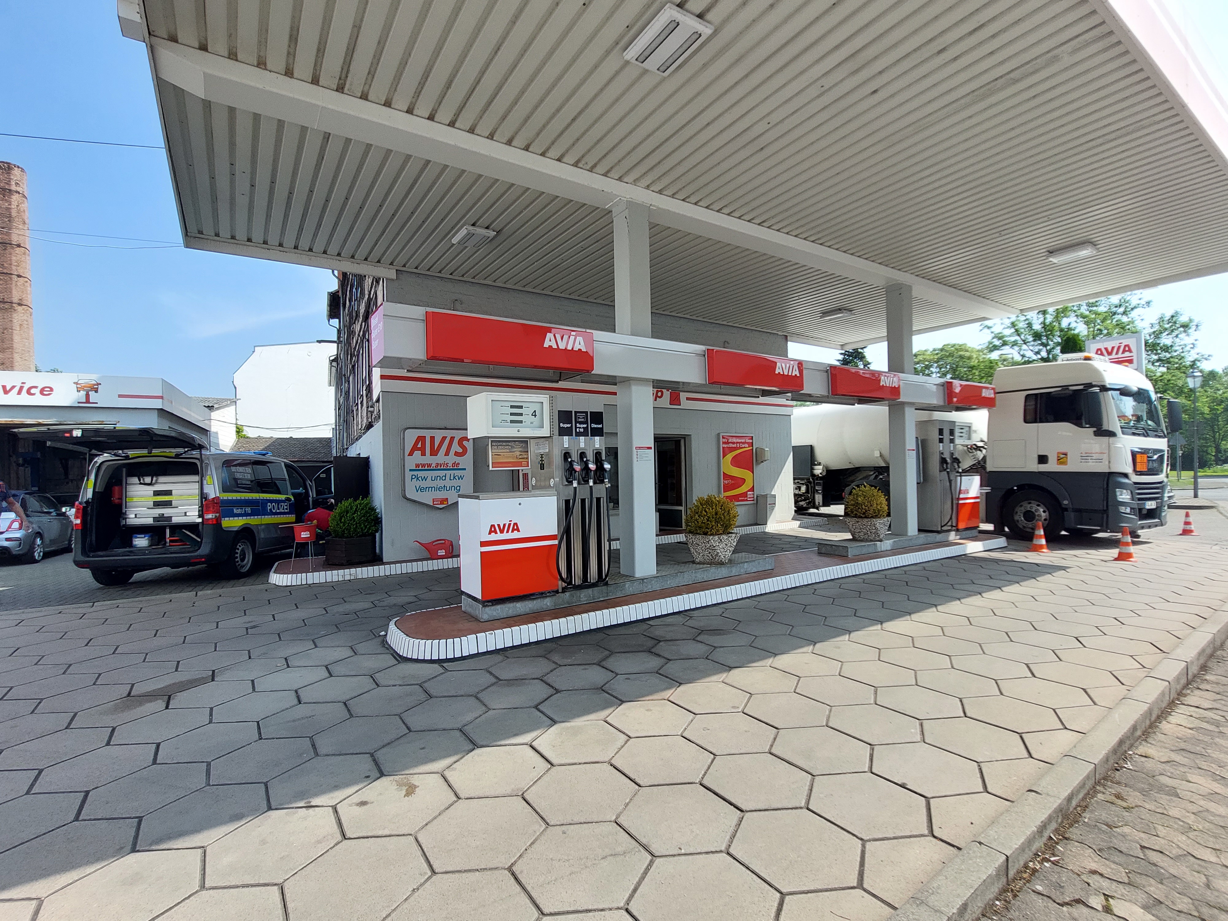 AVIA Tankstelle Bild  1