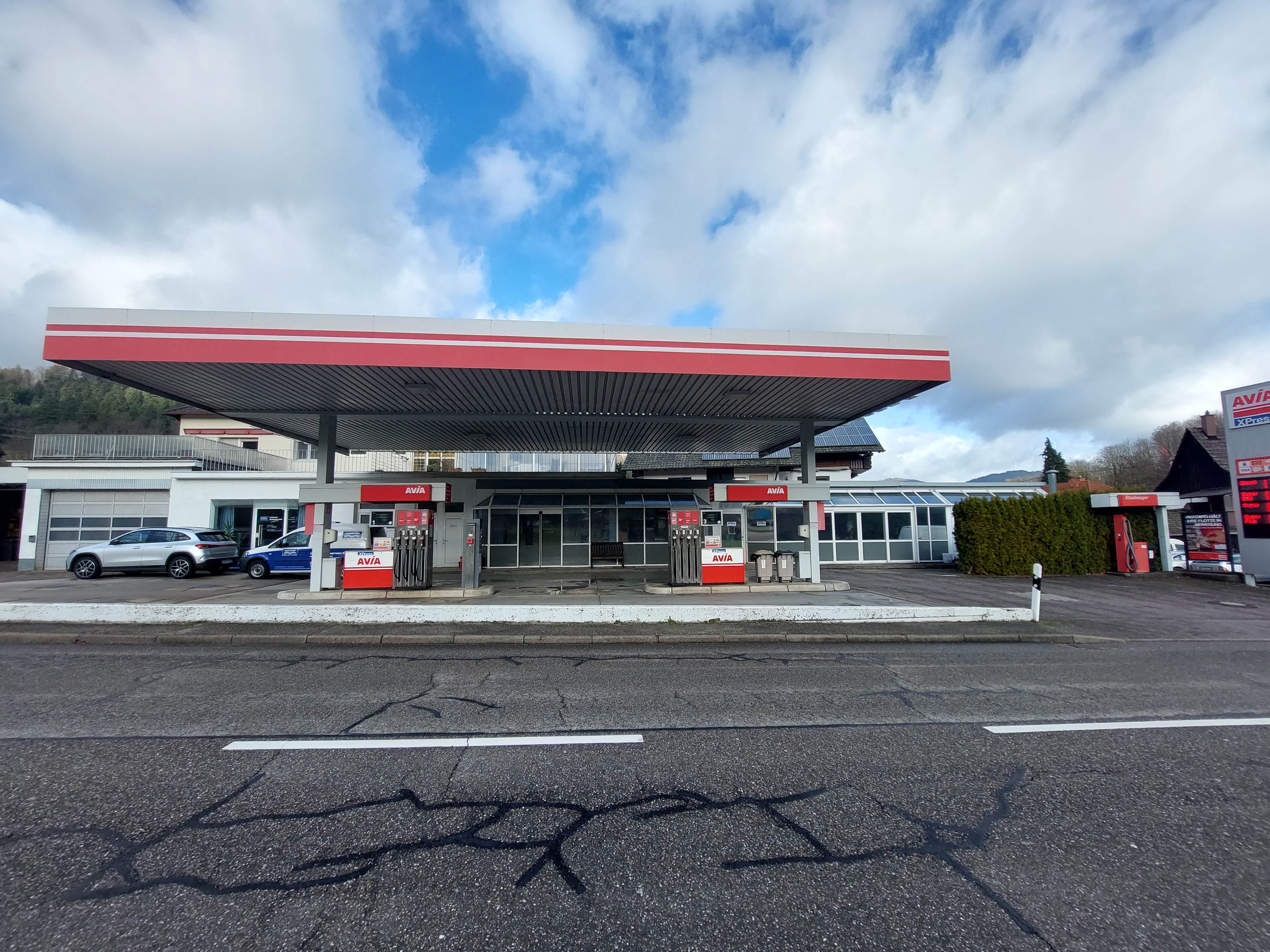 AVIA XPress Bild  1