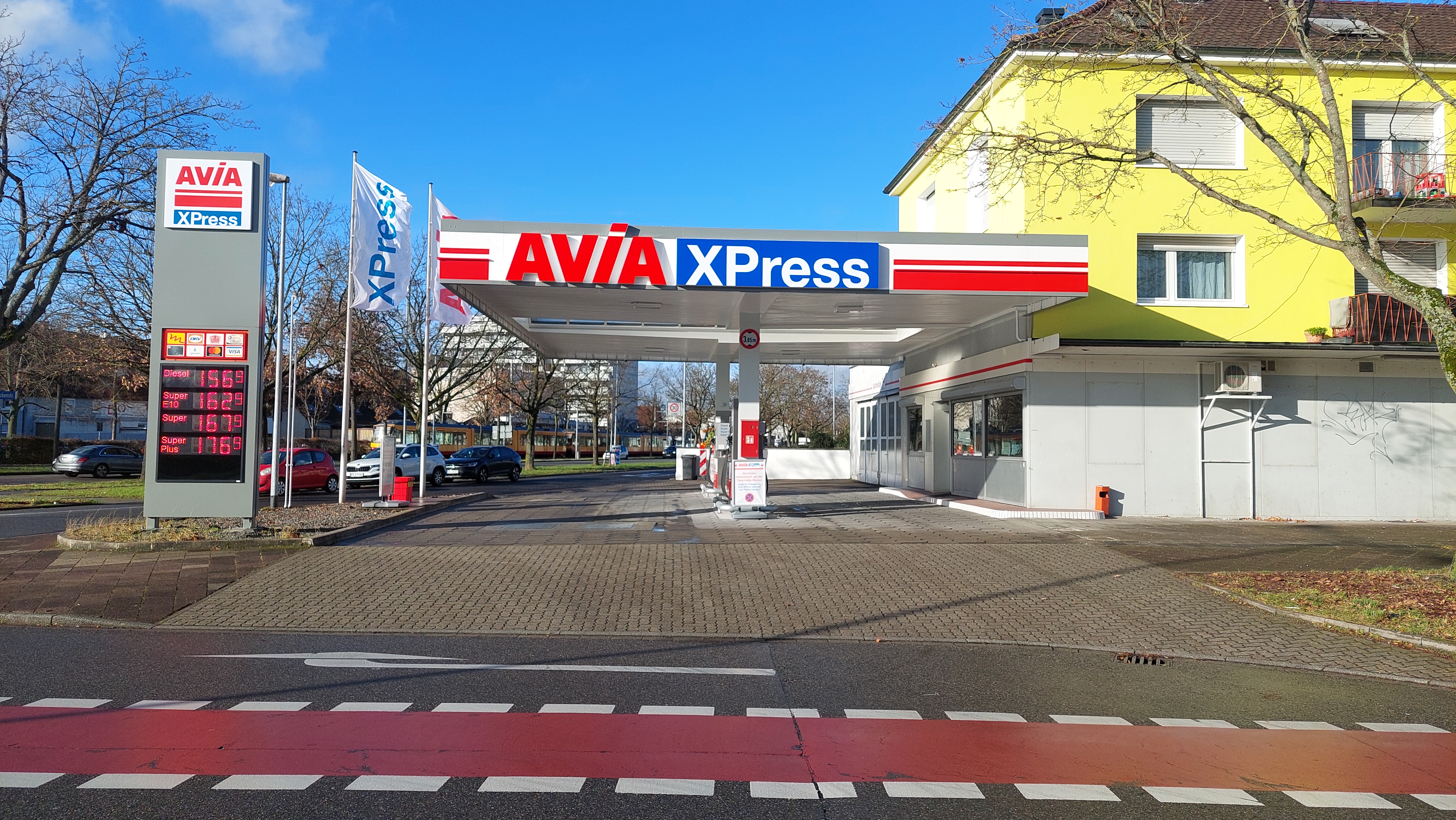AVIA XPress Bild  2