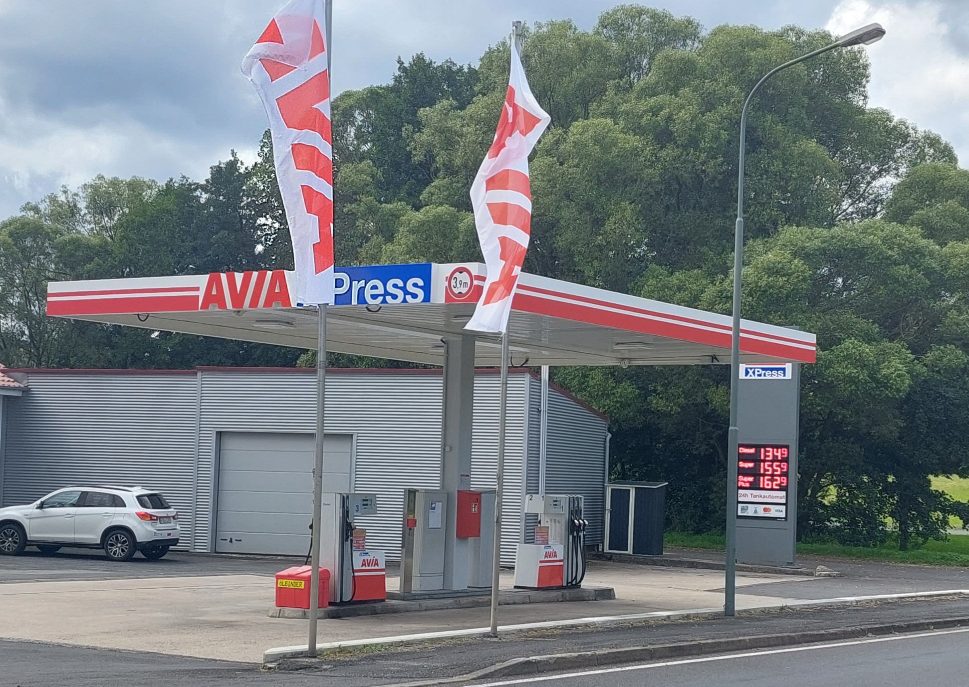 AVIA XPress Bild  2