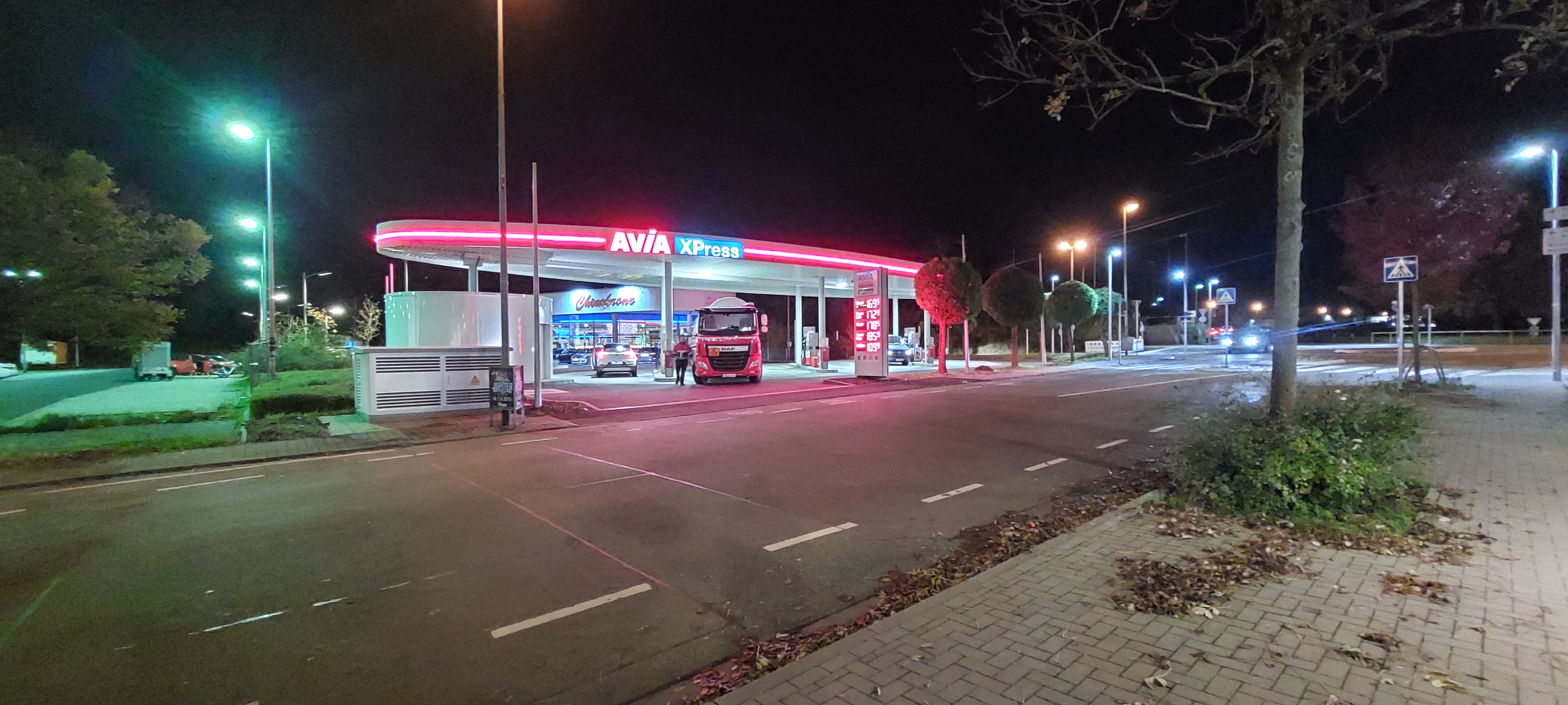 AVIA XPress Bild  1
