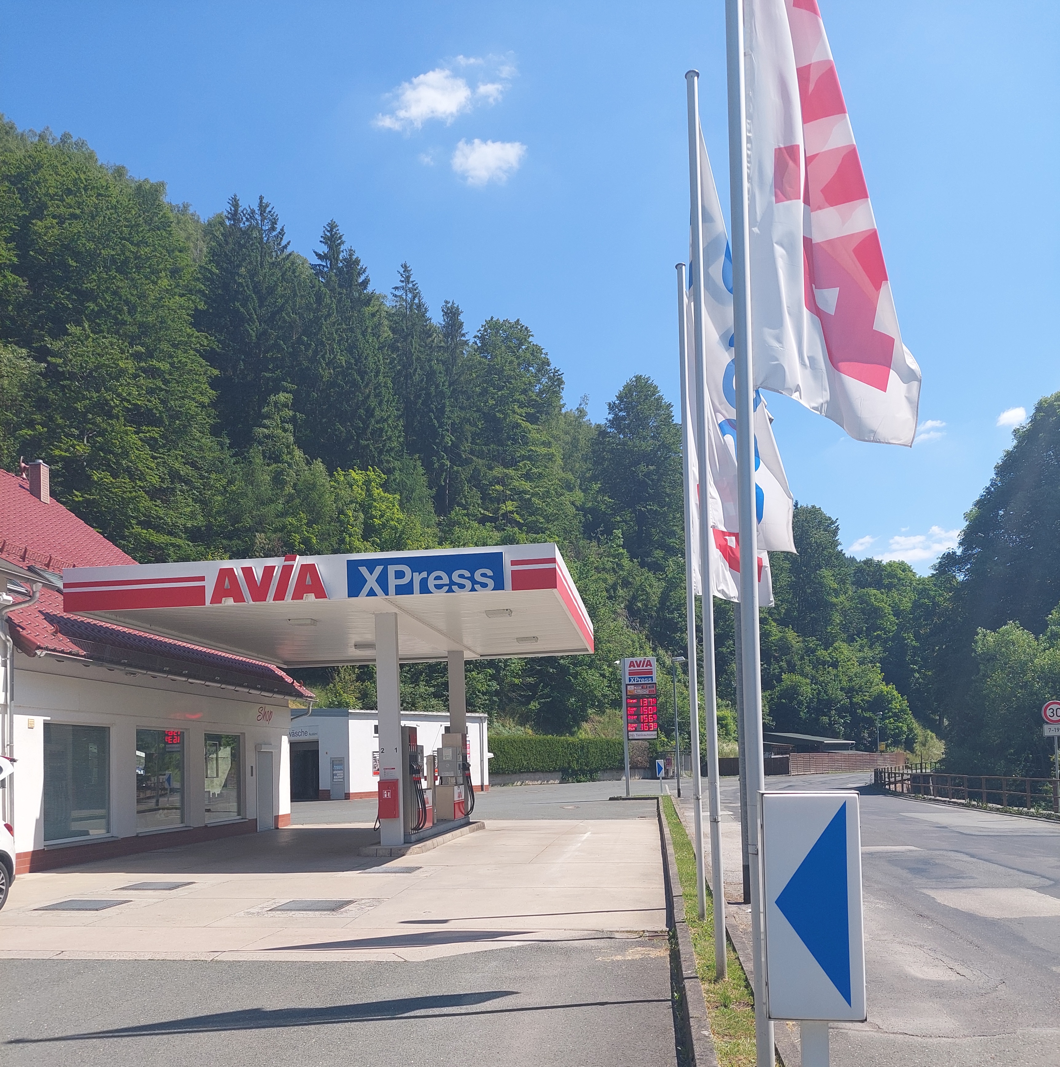 AVIA XPress Bild  2