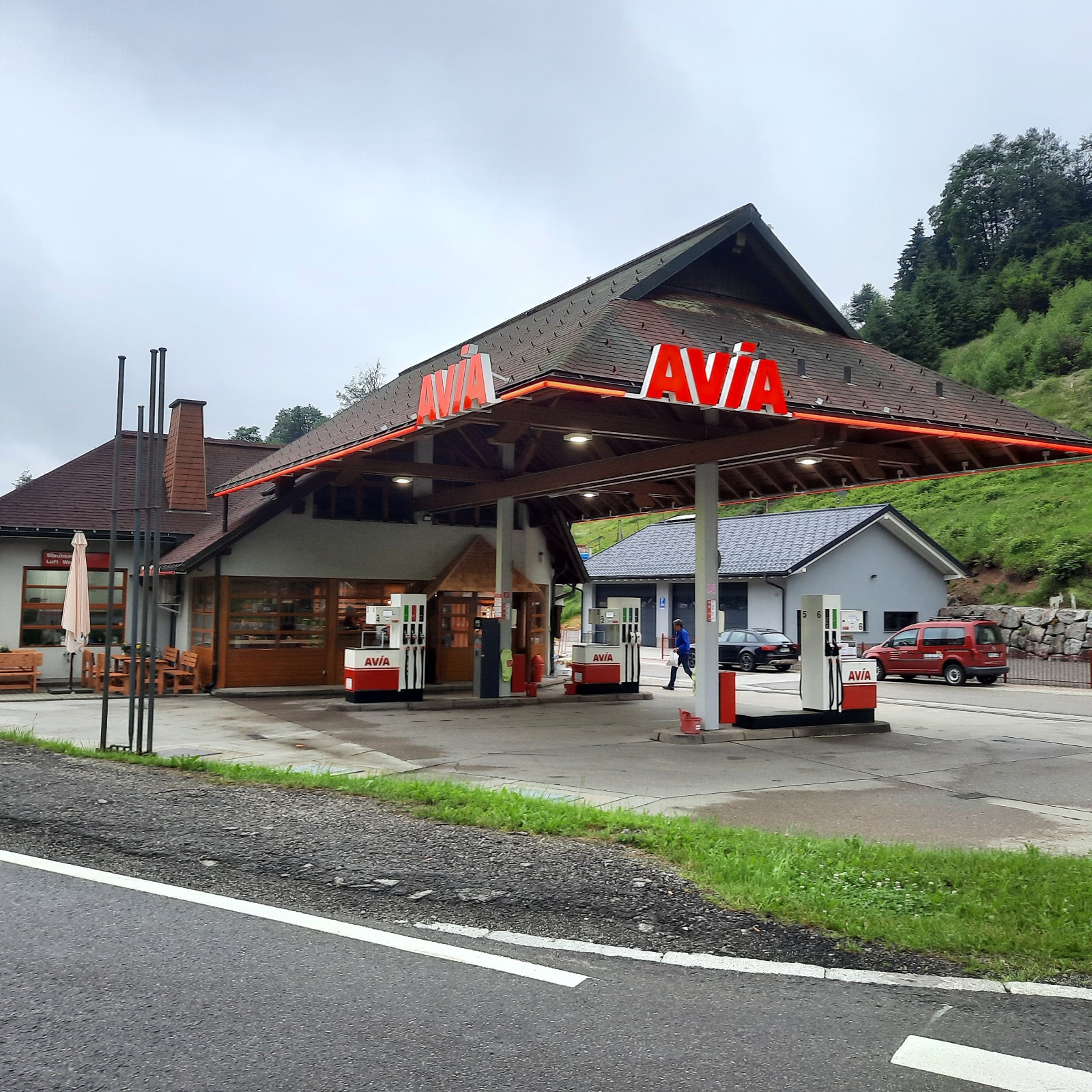 AVIA Tankstelle Bild  3